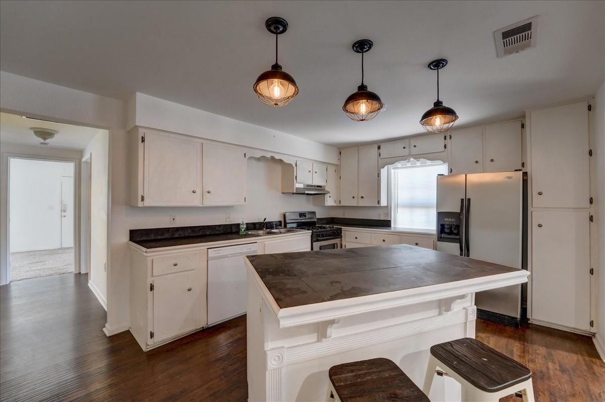 1105 E 3rd St, Austin, TX 78702