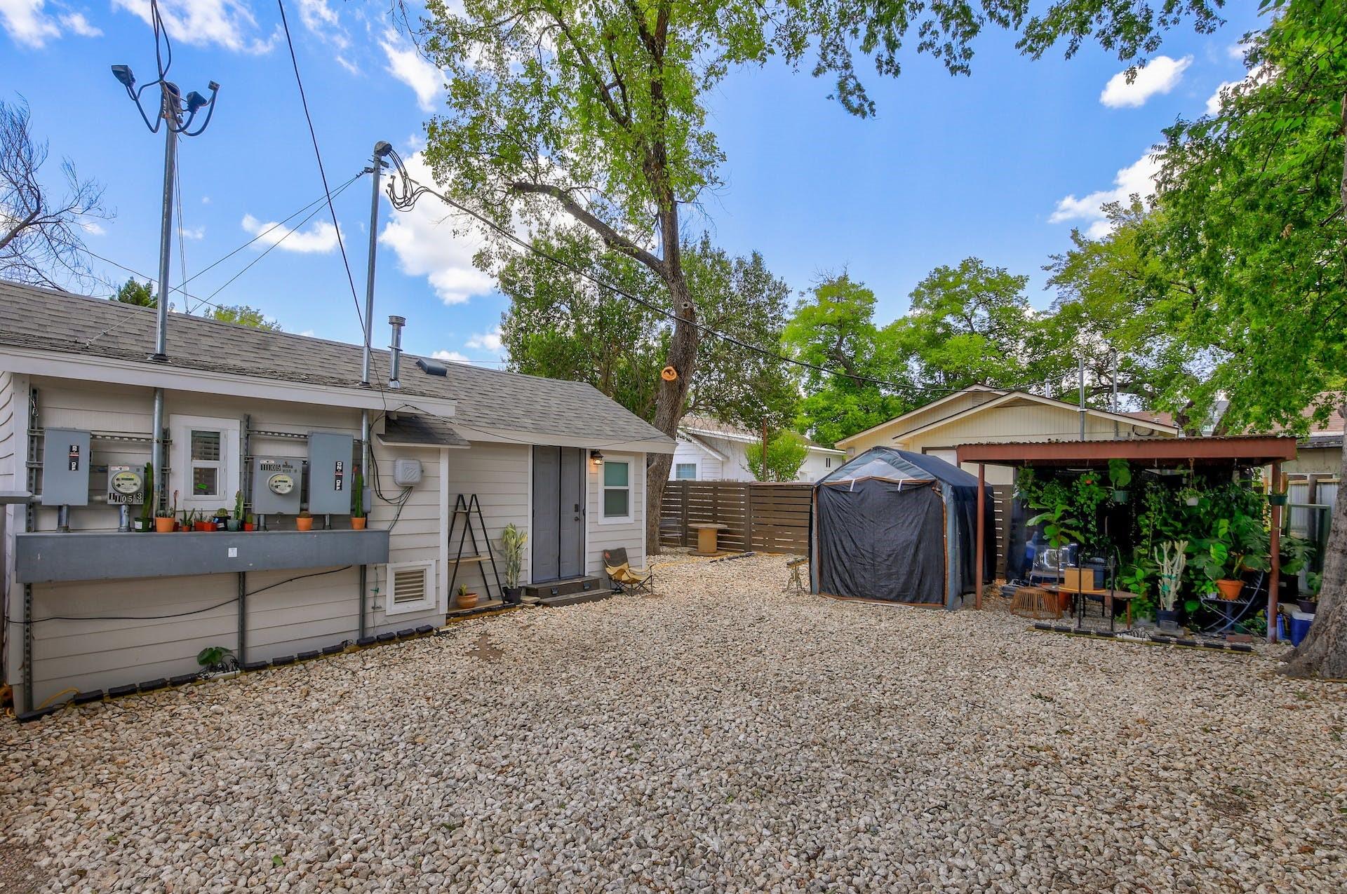 1105 E 3rd St, Austin, TX 78702