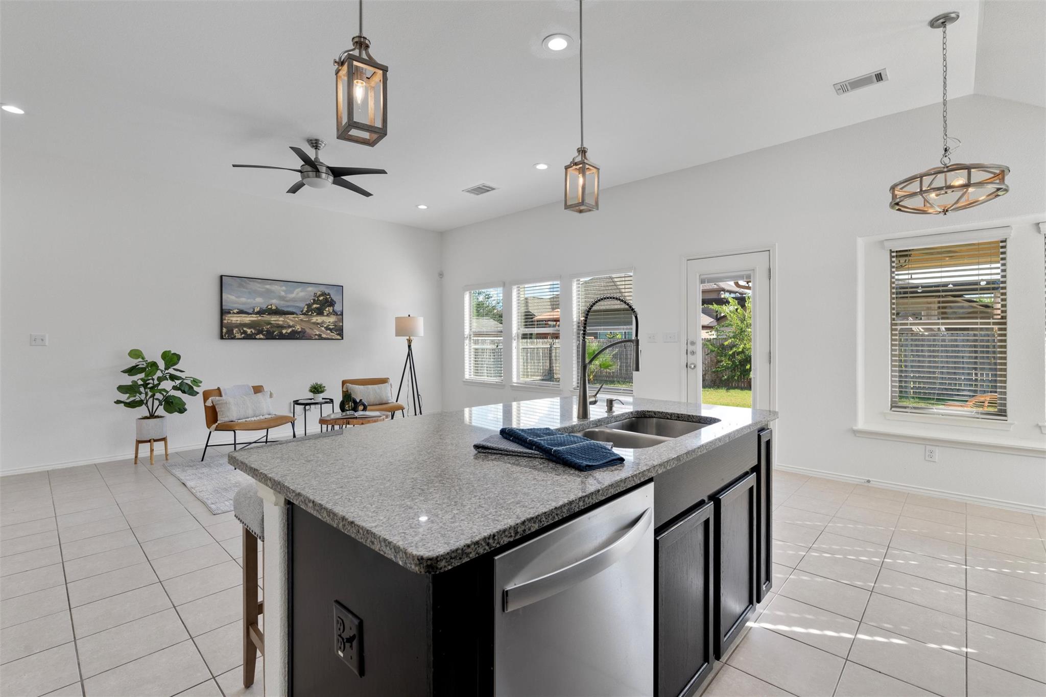 105 Peggy Cv, Liberty Hill, TX 78642