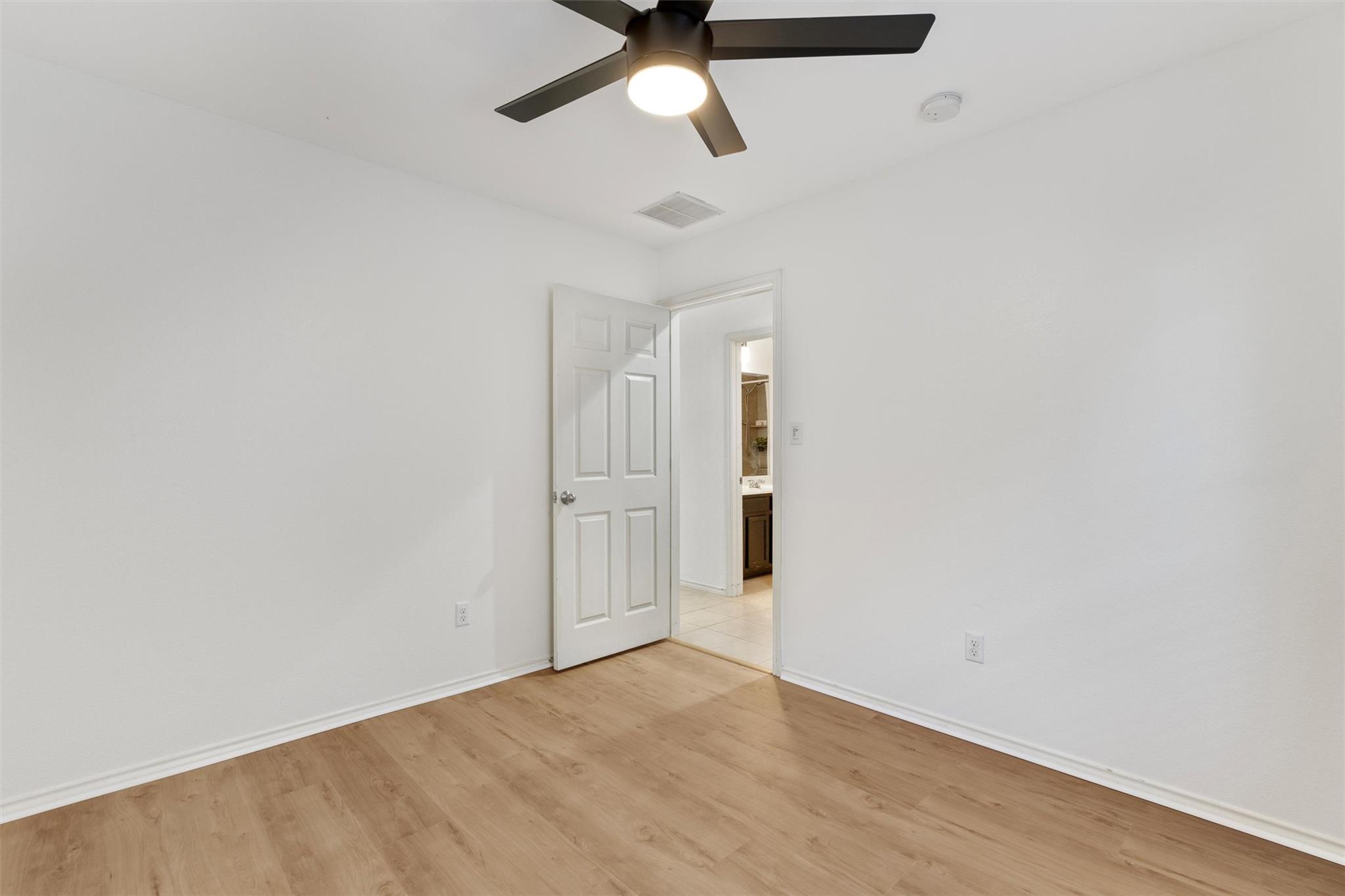 105 Peggy Cv, Liberty Hill, TX 78642