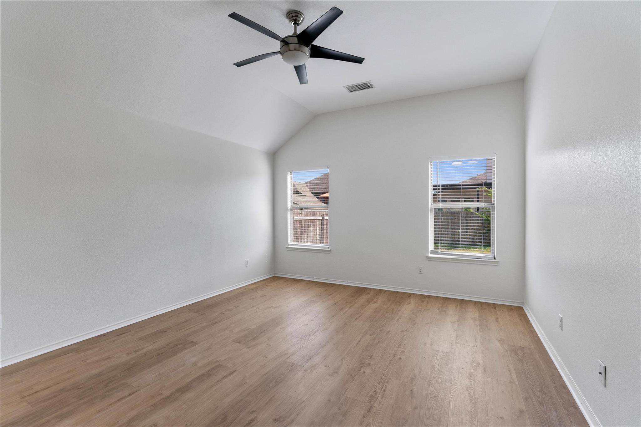 105 Peggy Cv, Liberty Hill, TX 78642