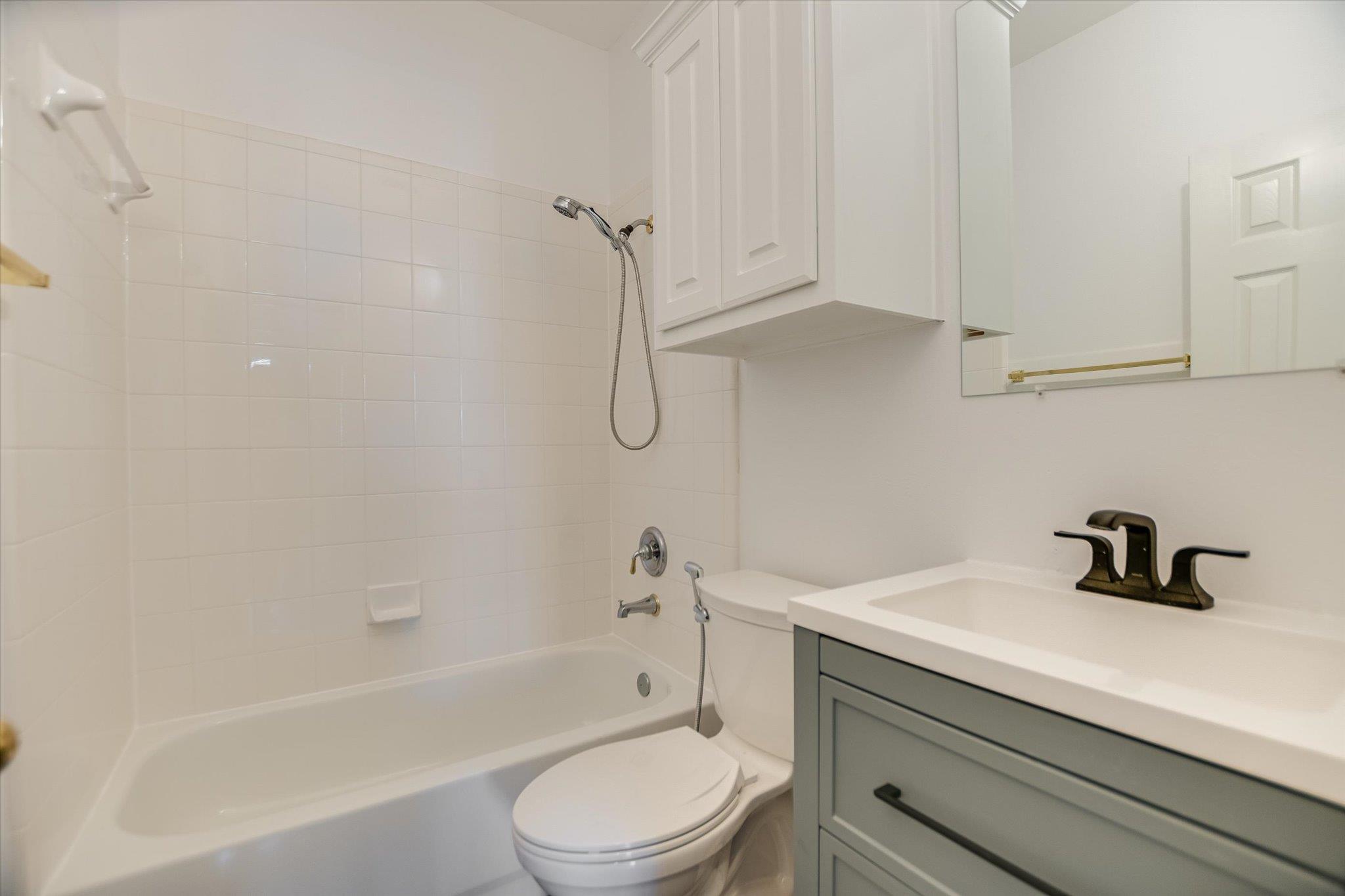 7301 Fabion Dr, Austin, TX 78759