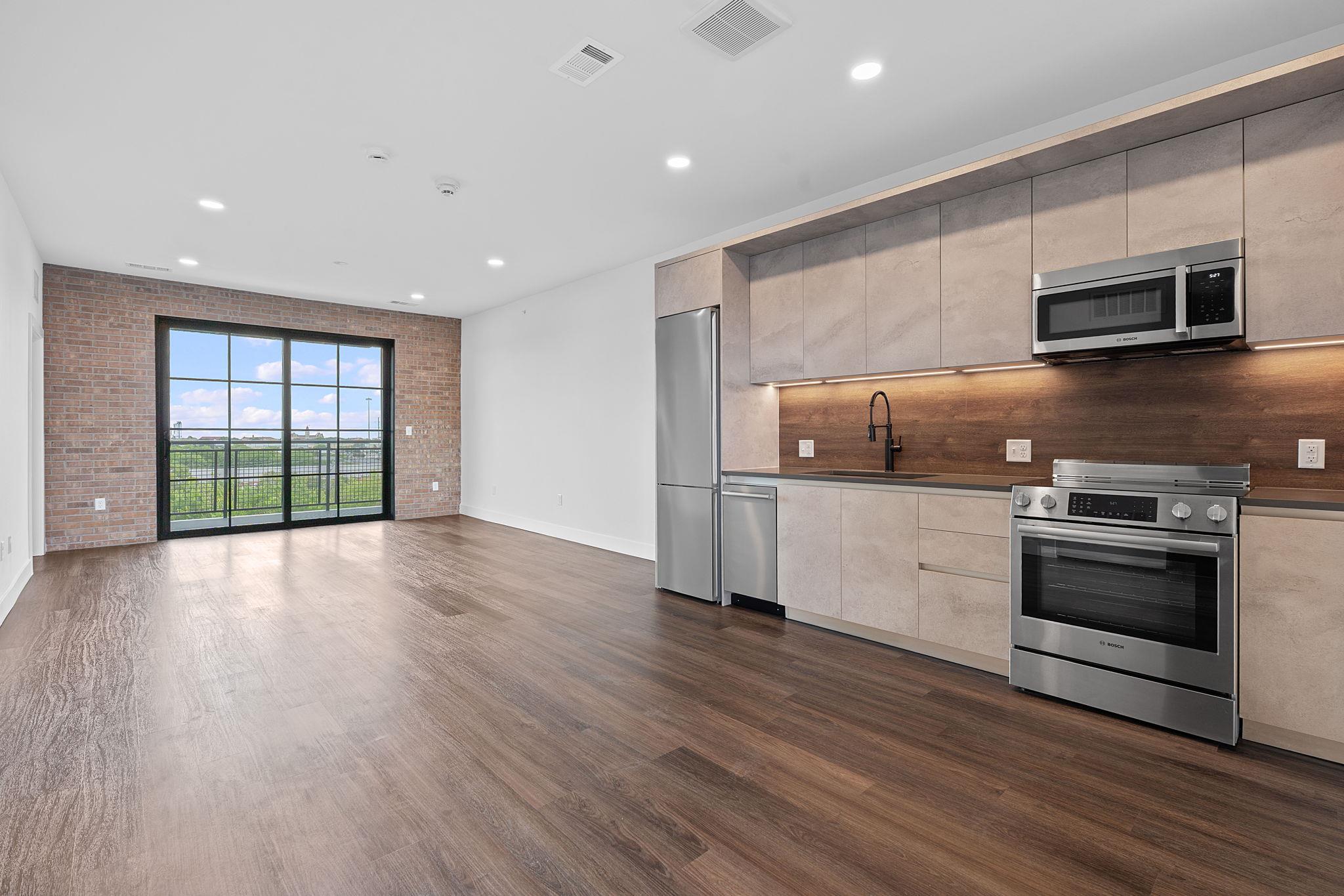 4315 S Congress Ave # 534, Austin, TX 78745