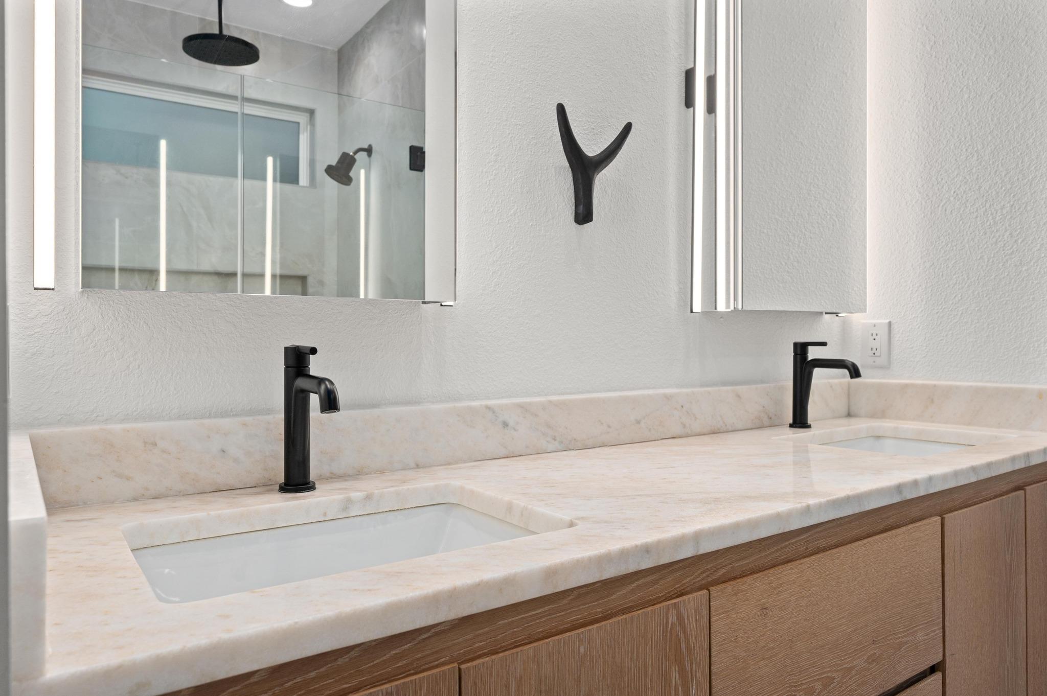 2104 E 2nd St # 1, Austin, TX 78702