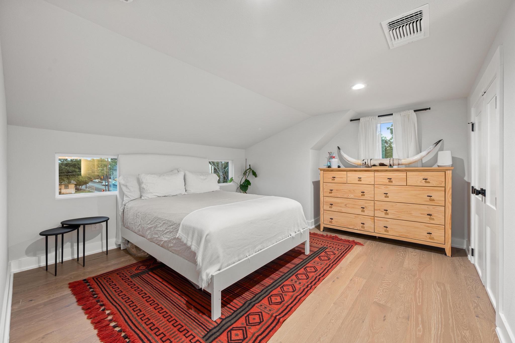 2104 E 2nd St # 1, Austin, TX 78702