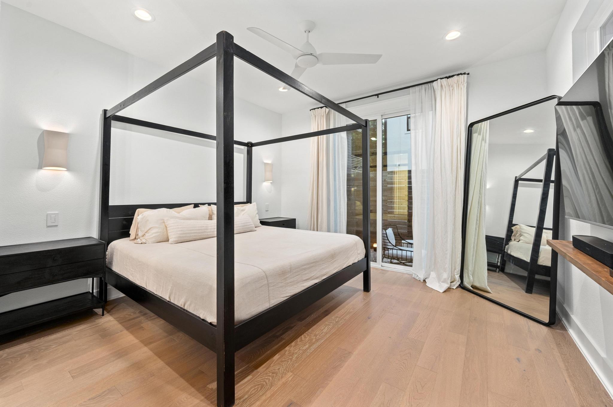 2104 E 2nd St # 1, Austin, TX 78702