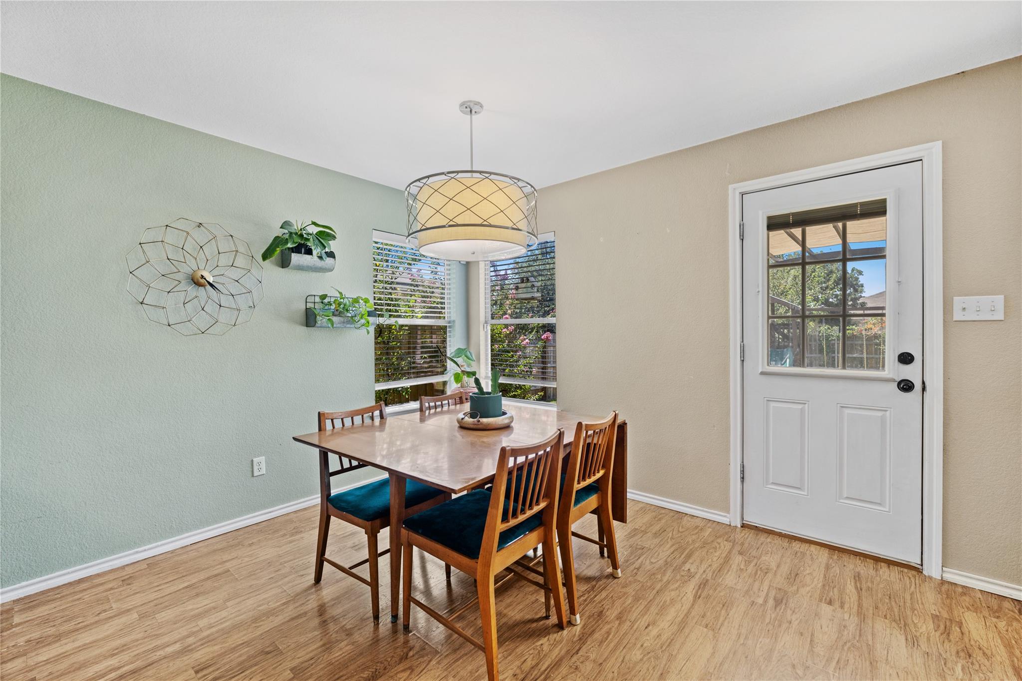 303 Almquist St, Hutto, TX 78634