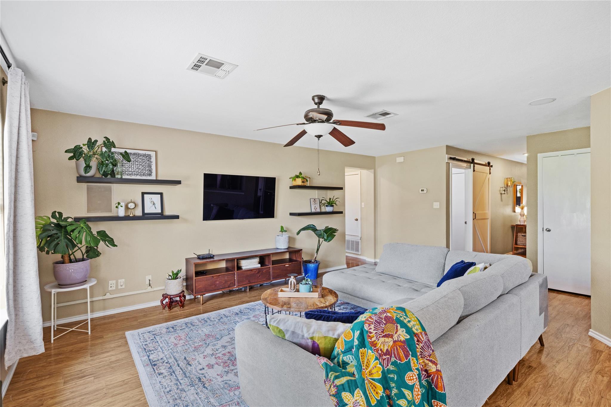 303 Almquist St, Hutto, TX 78634