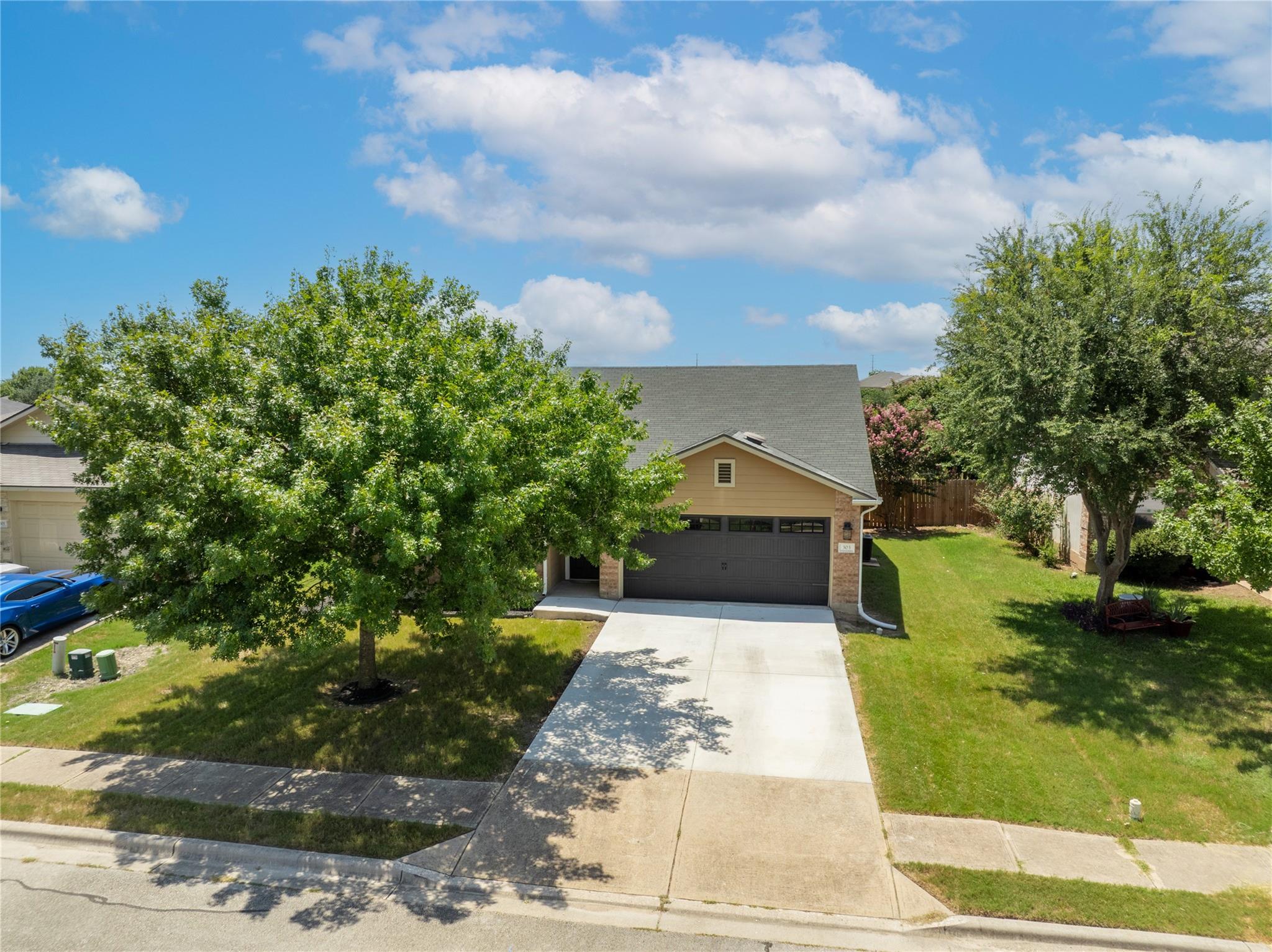 303 Almquist St, Hutto, TX 78634
