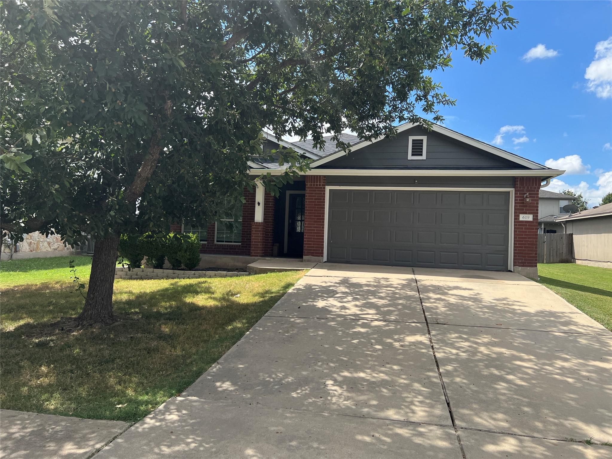 619 Holbrooke St, Hutto, TX 78634