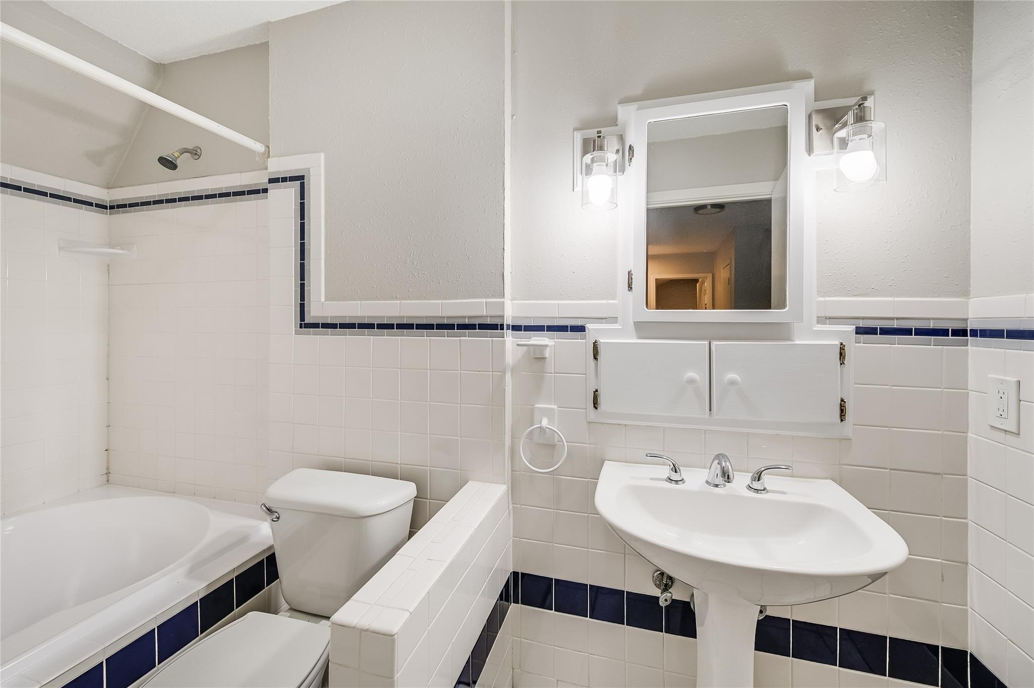 5913 Little Creek Trl, Austin, TX 78744