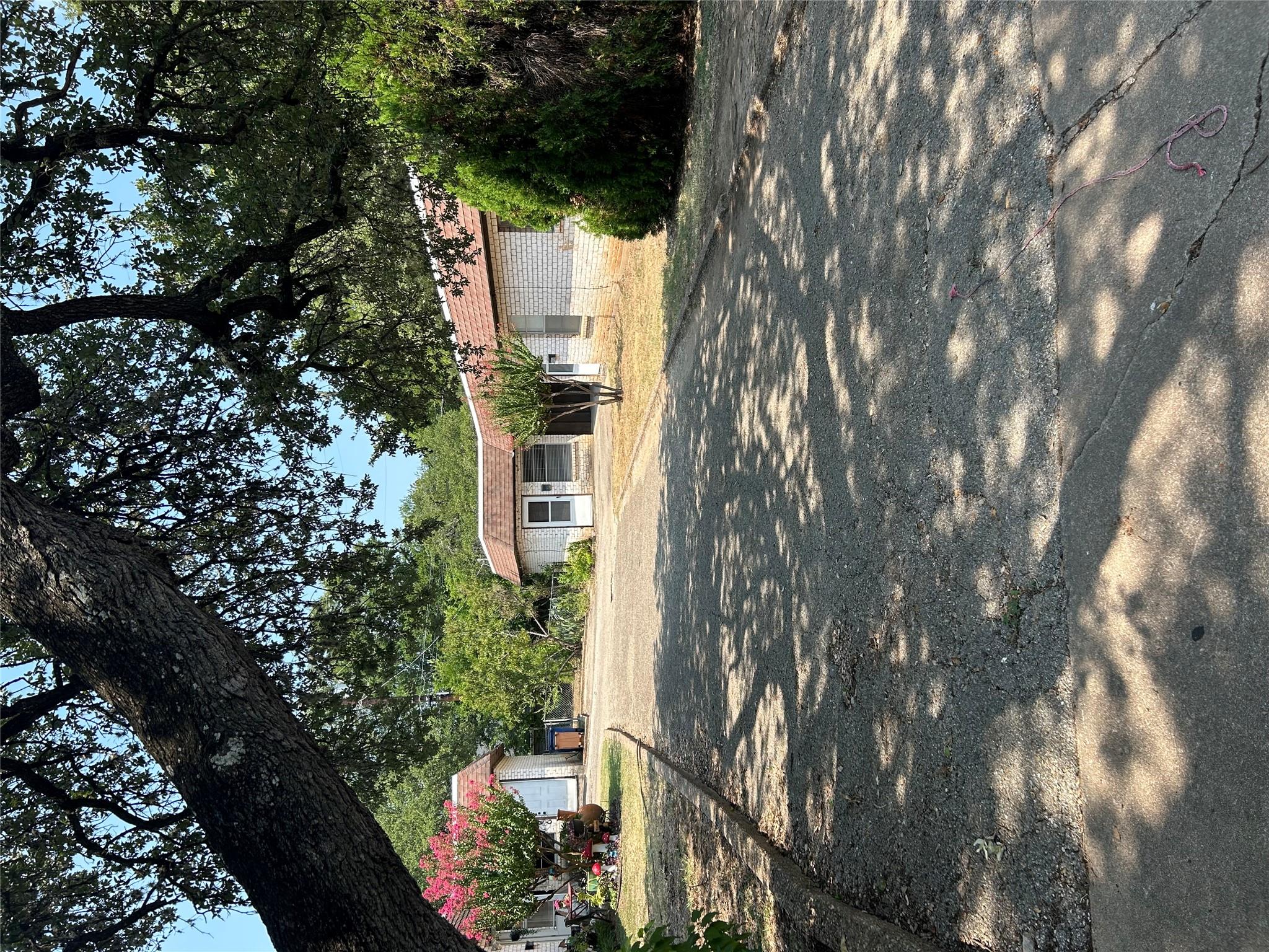 2605 Trailside Dr, Austin, TX 78704