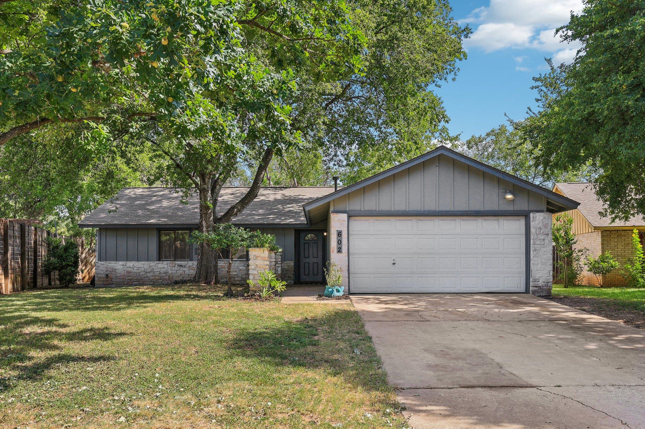 602 Old Stone Rd, Austin, TX 78745