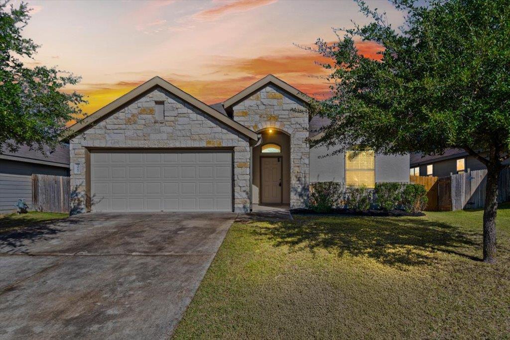 377 Dragon Ridge Rd, Buda, TX 78610