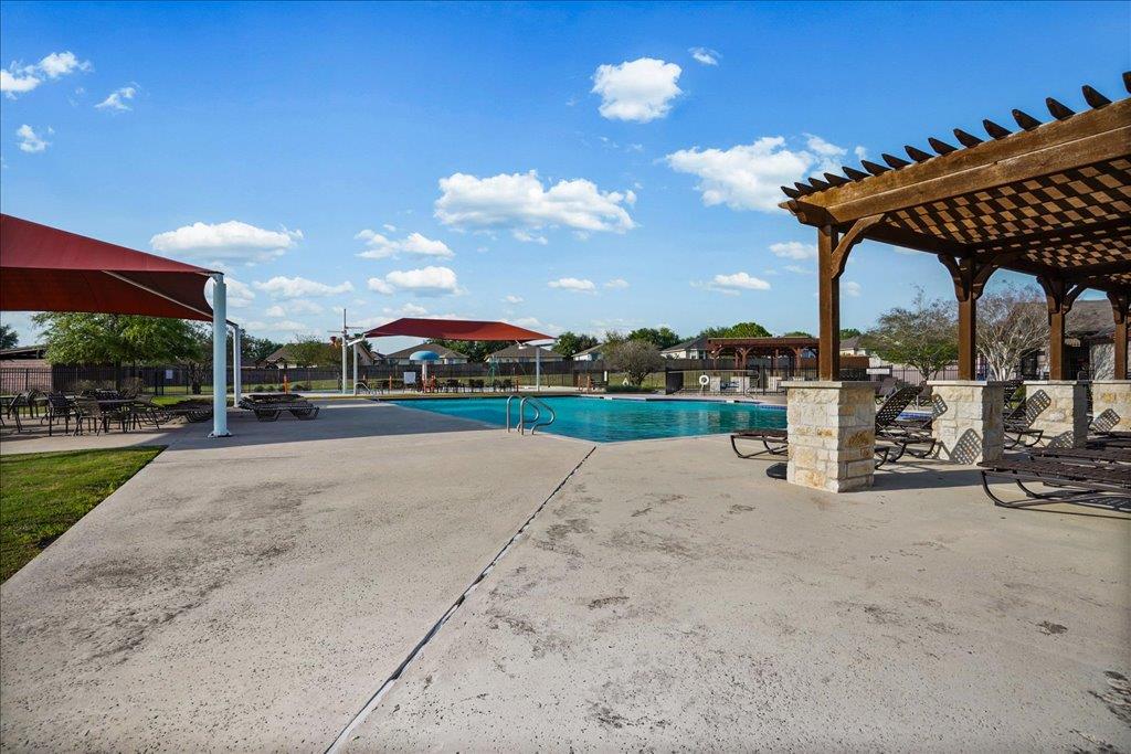 377 Dragon Ridge Rd, Buda, TX 78610