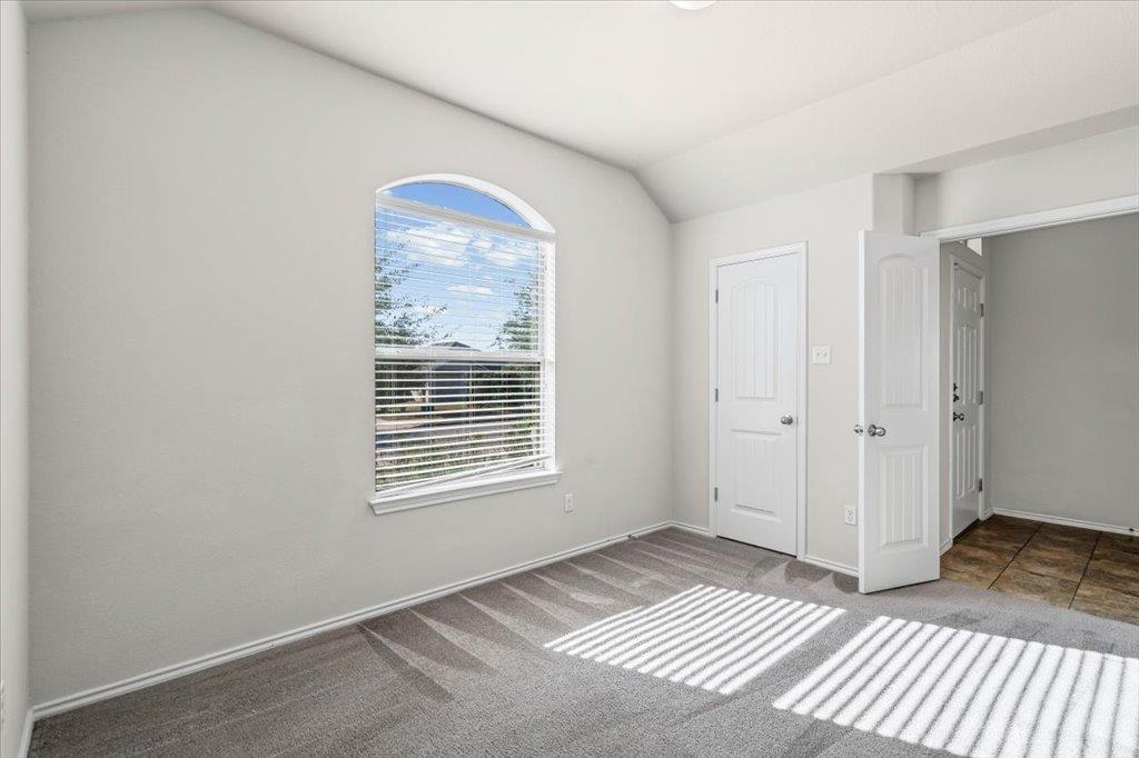 377 Dragon Ridge Rd, Buda, TX 78610