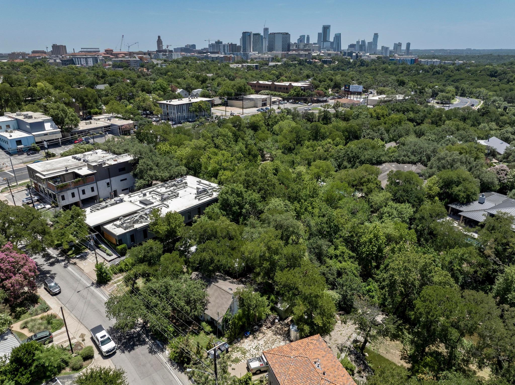 1017 W 31st St, Austin, TX 78705