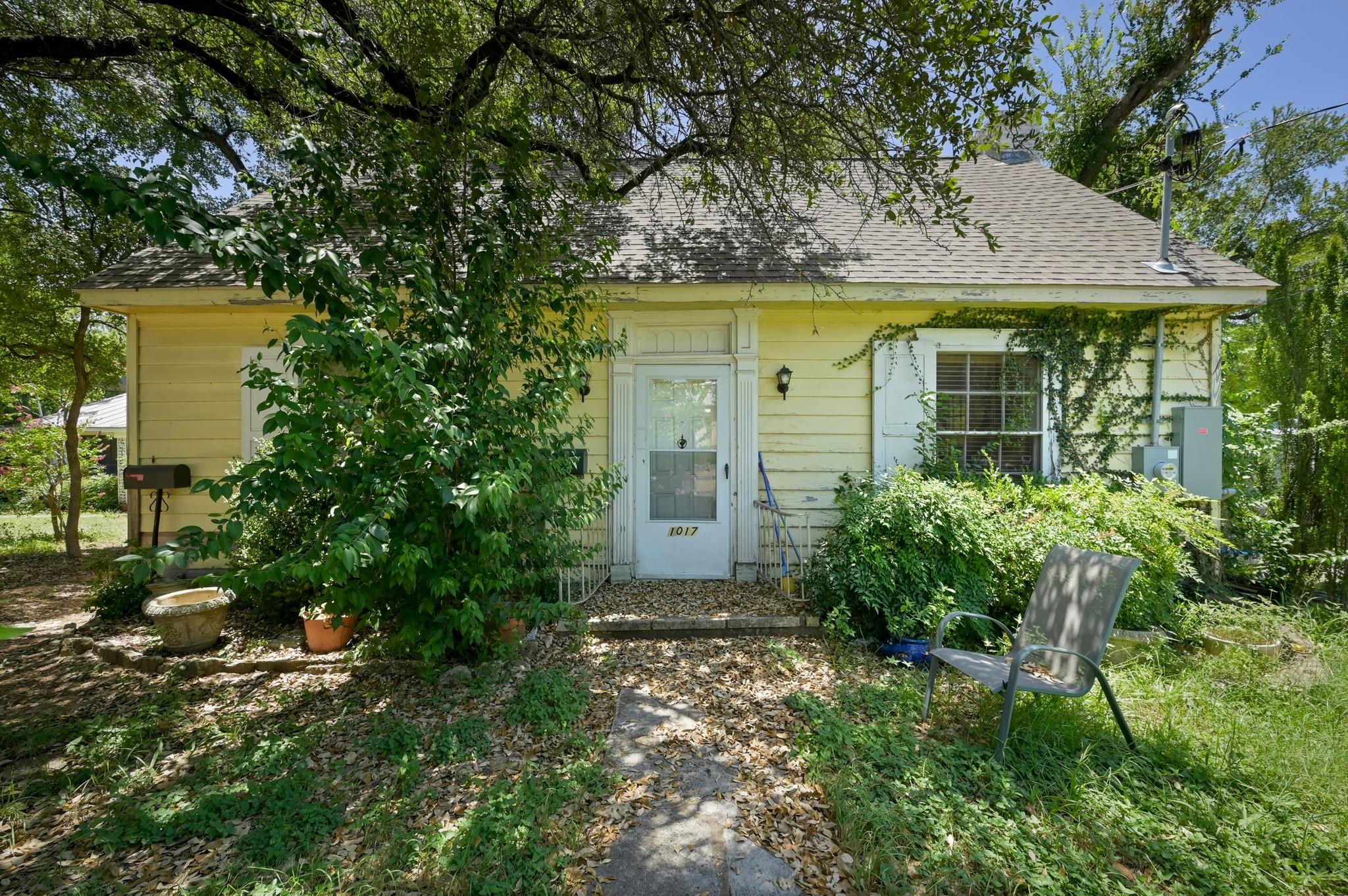 1017 W 31st St, Austin, TX 78705