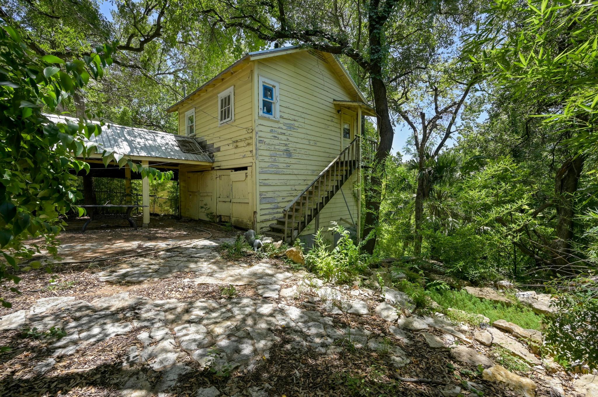 1017 W 31st St, Austin, TX 78705