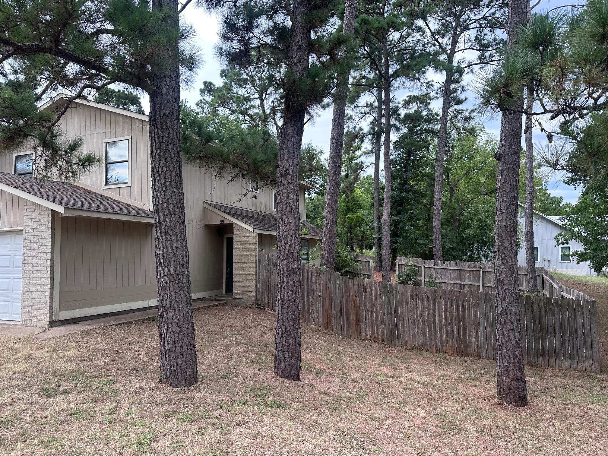 186 Kona Dr, Bastrop, TX 78602