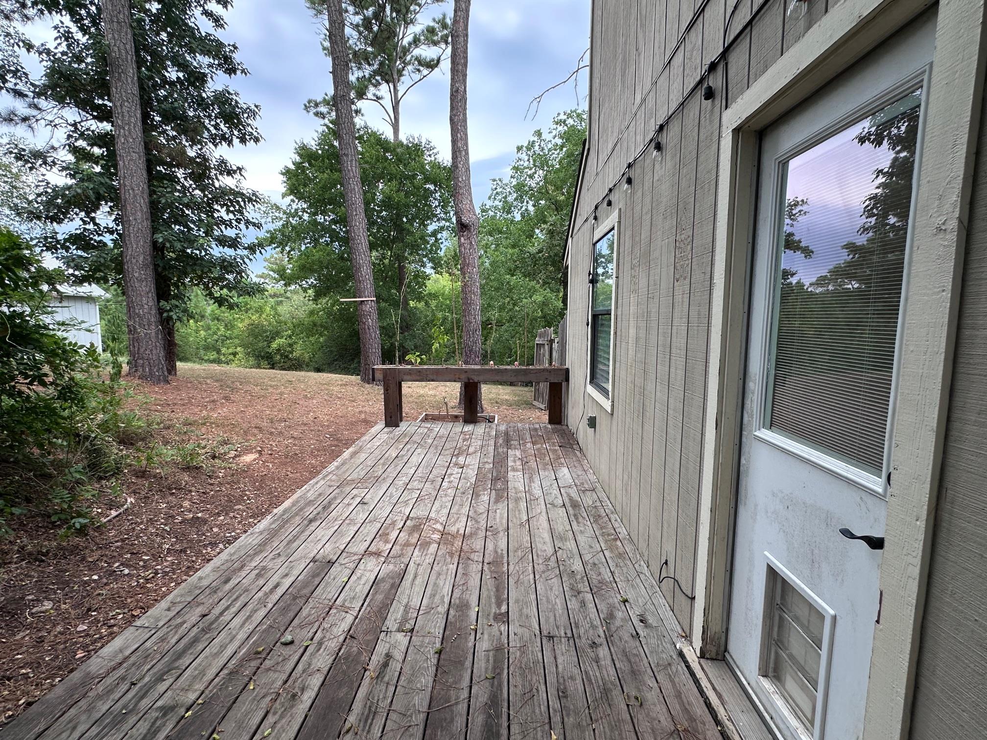 186 Kona Dr, Bastrop, TX 78602