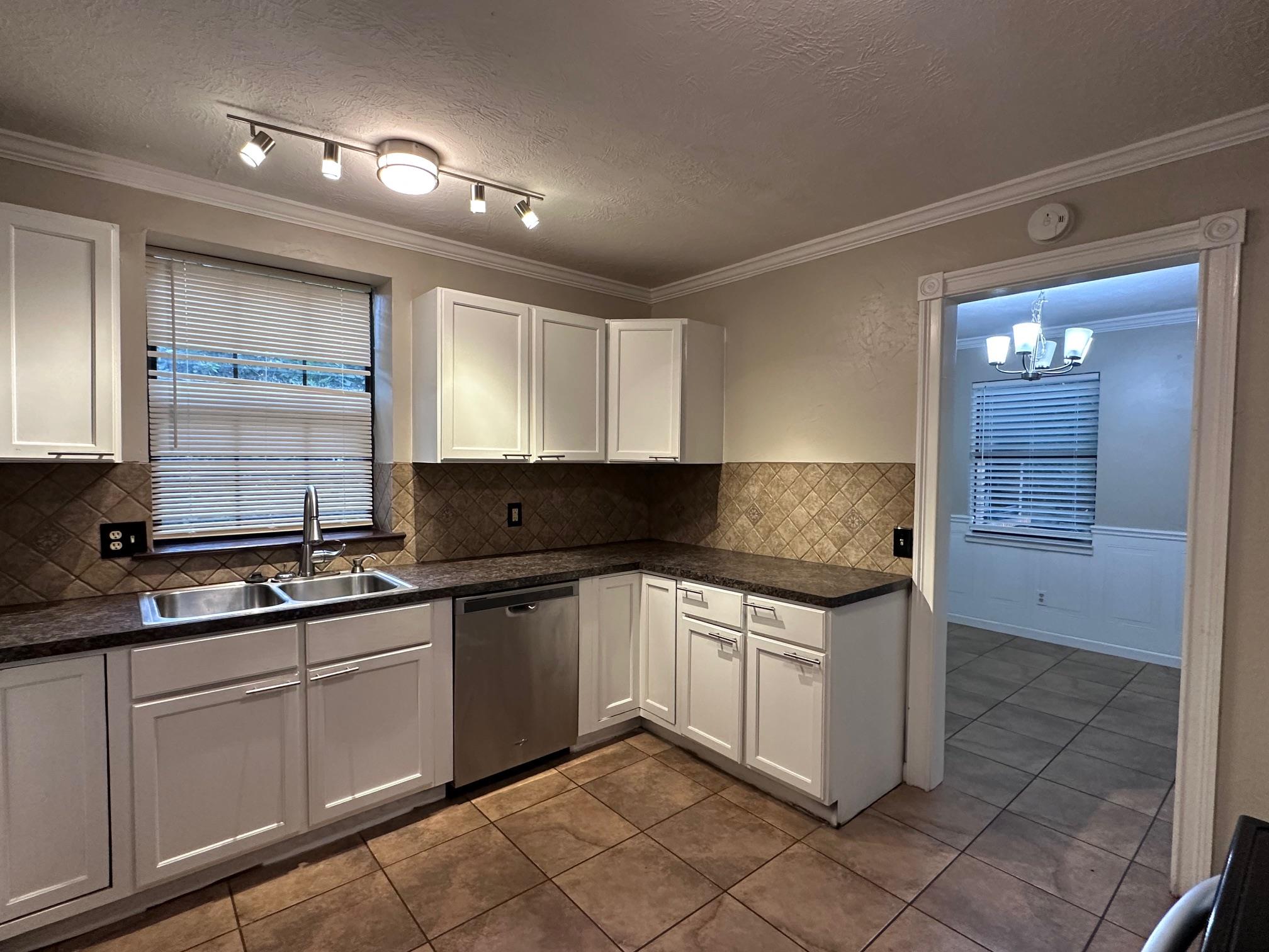 186 Kona Dr, Bastrop, TX 78602