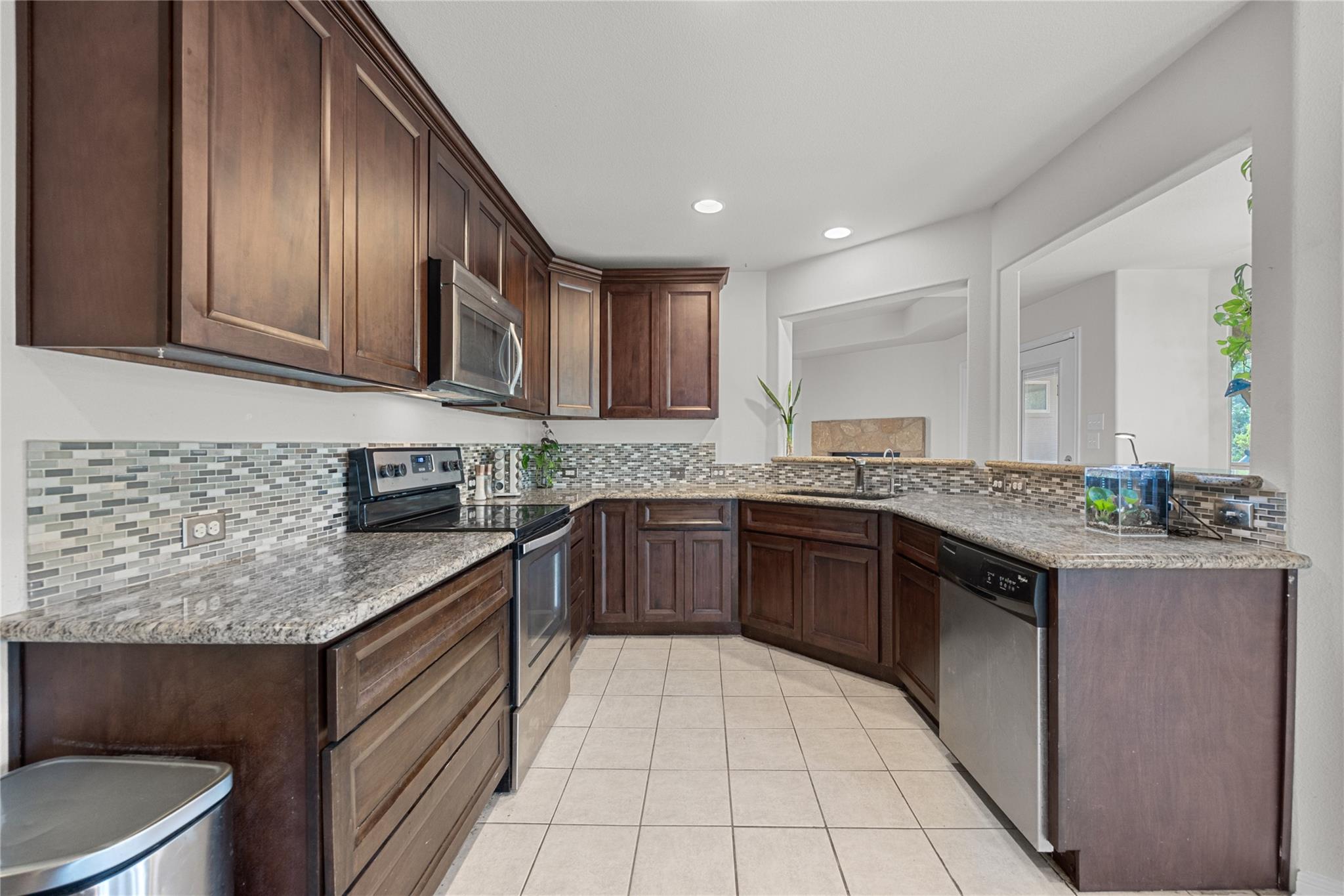 21607 Santa Carlo Ave, Lago Vista, TX 78645