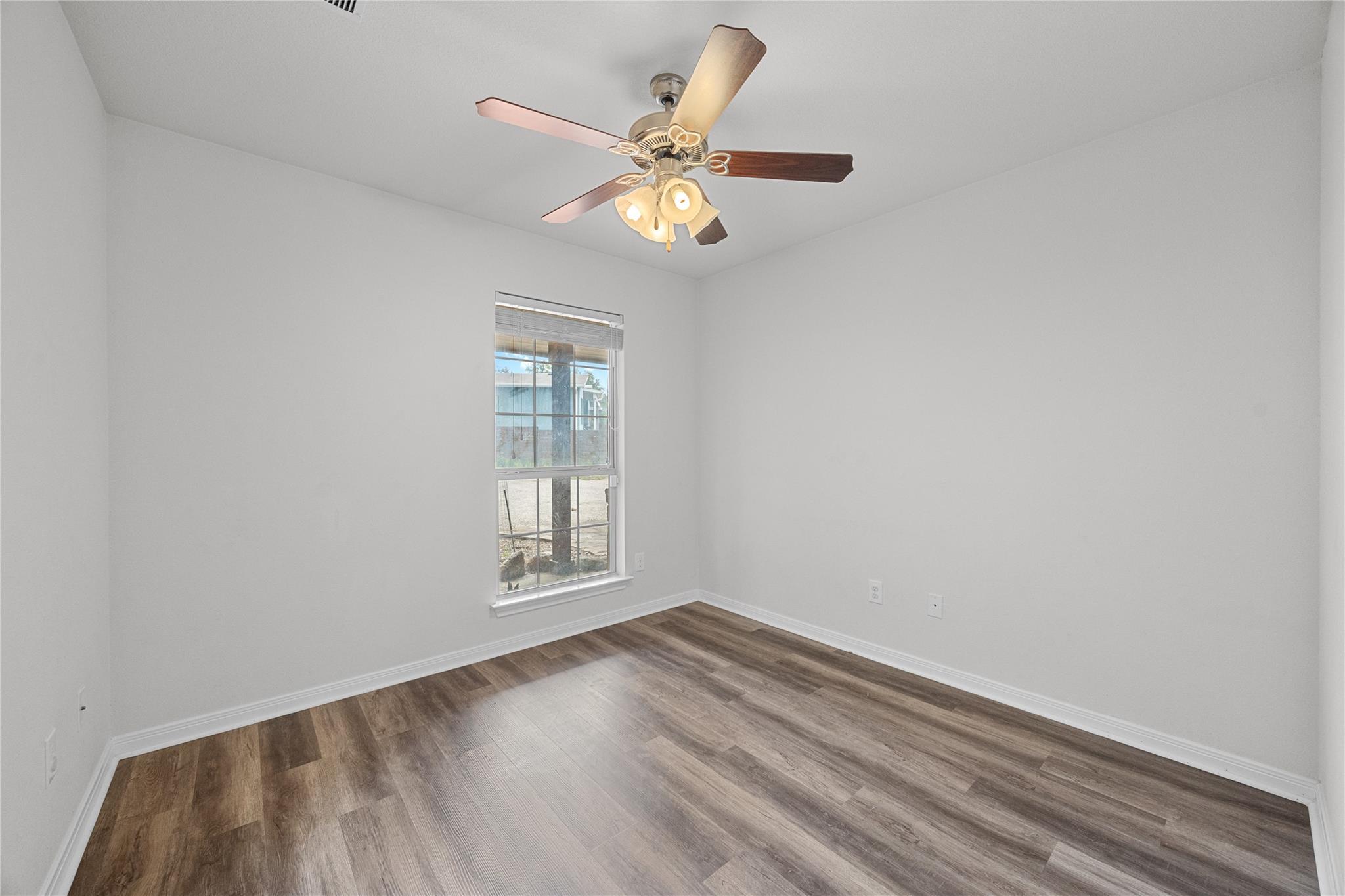 21607 Santa Carlo Ave, Lago Vista, TX 78645