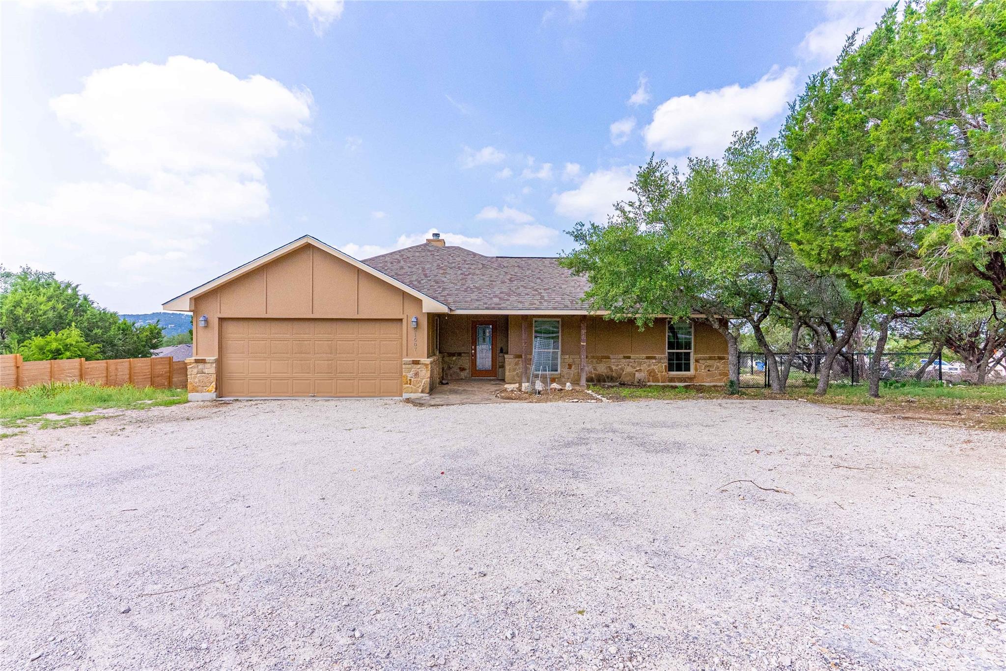 21607 Santa Carlo Ave, Lago Vista, TX 78645