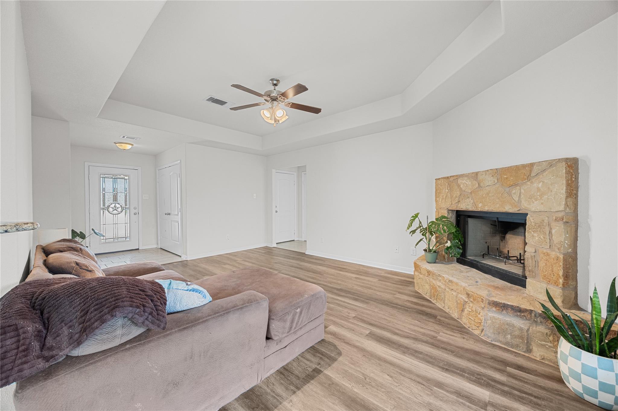 21607 Santa Carlo Ave, Lago Vista, TX 78645