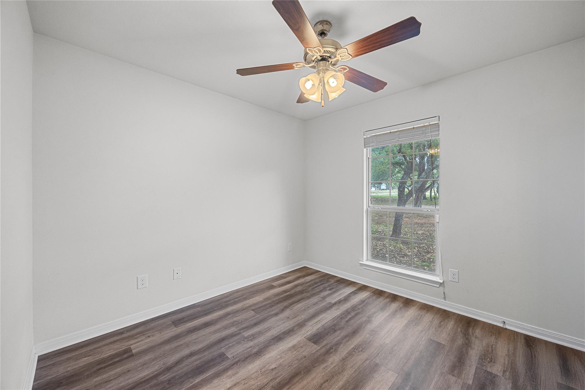 21607 Santa Carlo Ave, Lago Vista, TX 78645