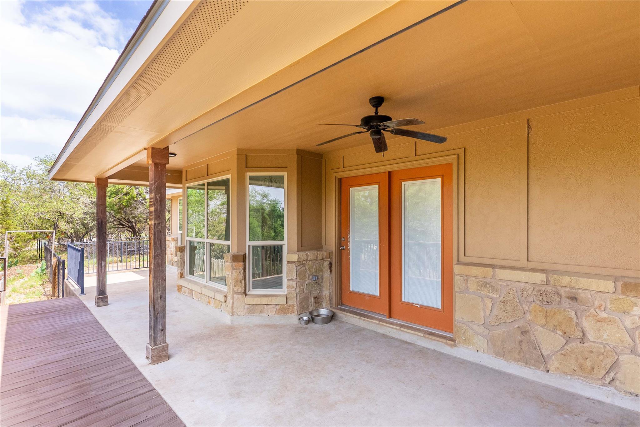 21607 Santa Carlo Ave, Lago Vista, TX 78645