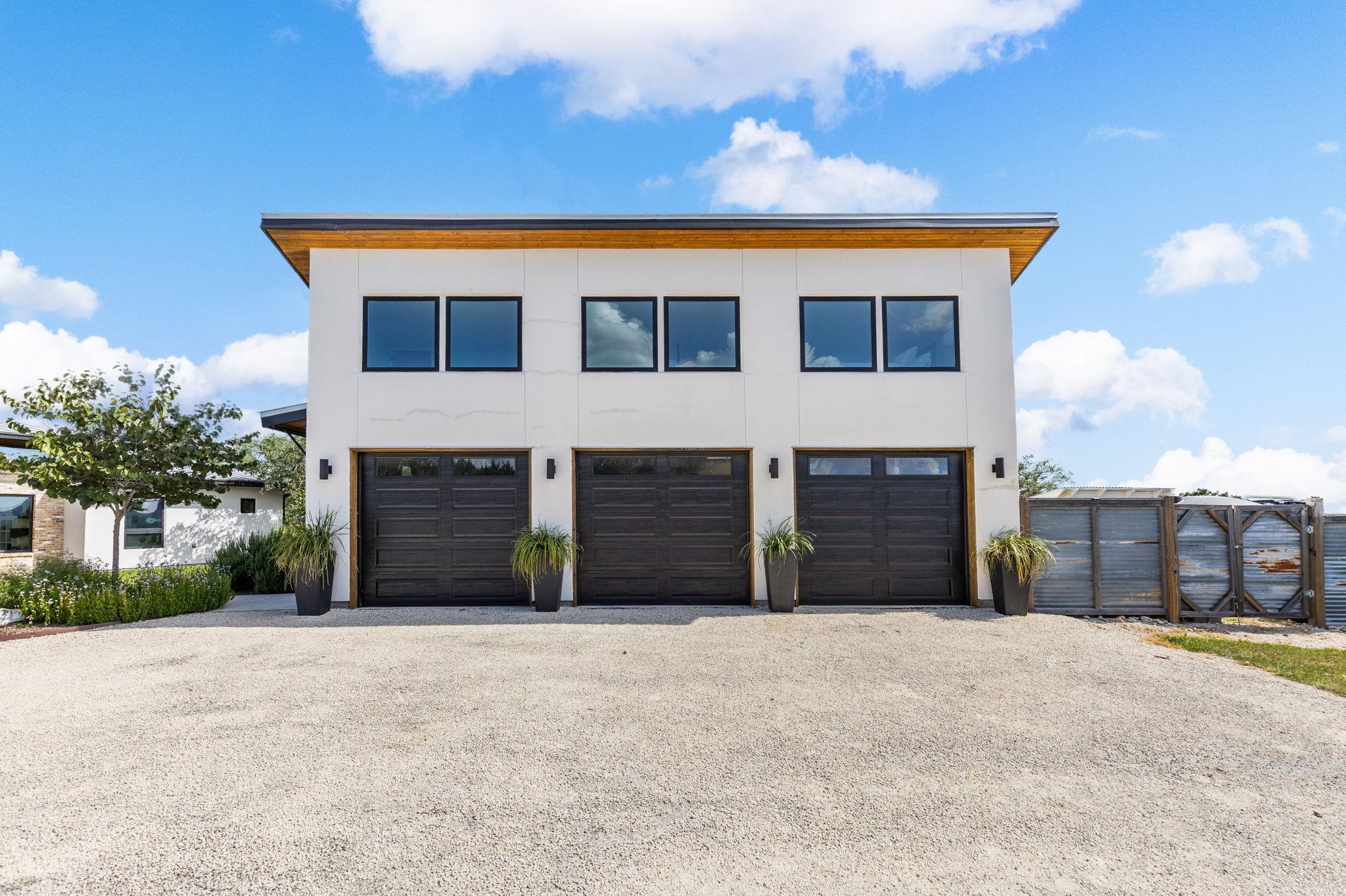 283 Hills Of Bandera Rd, Bandera, TX 78003