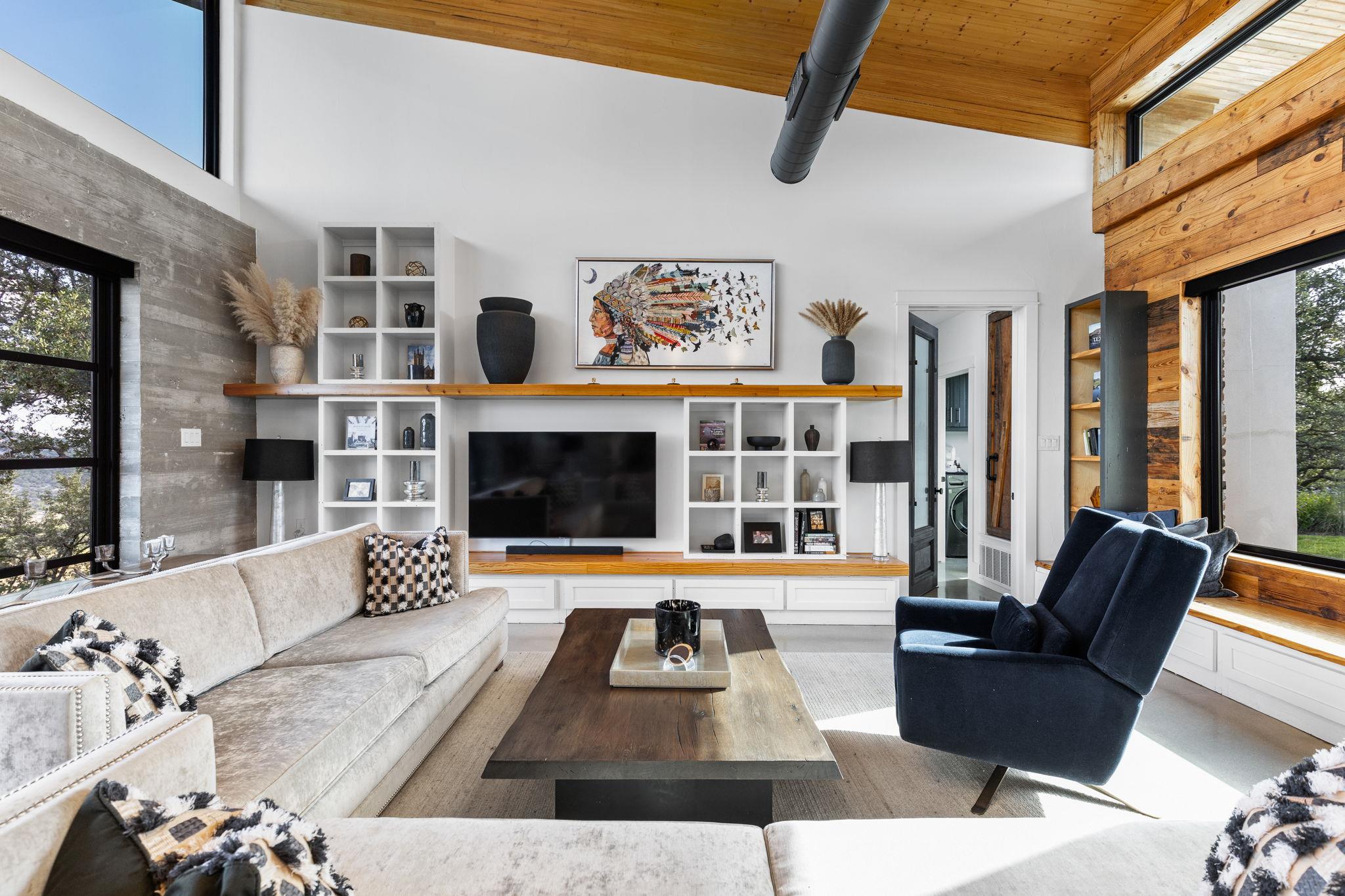 283 Hills Of Bandera Rd, Bandera, TX 78003