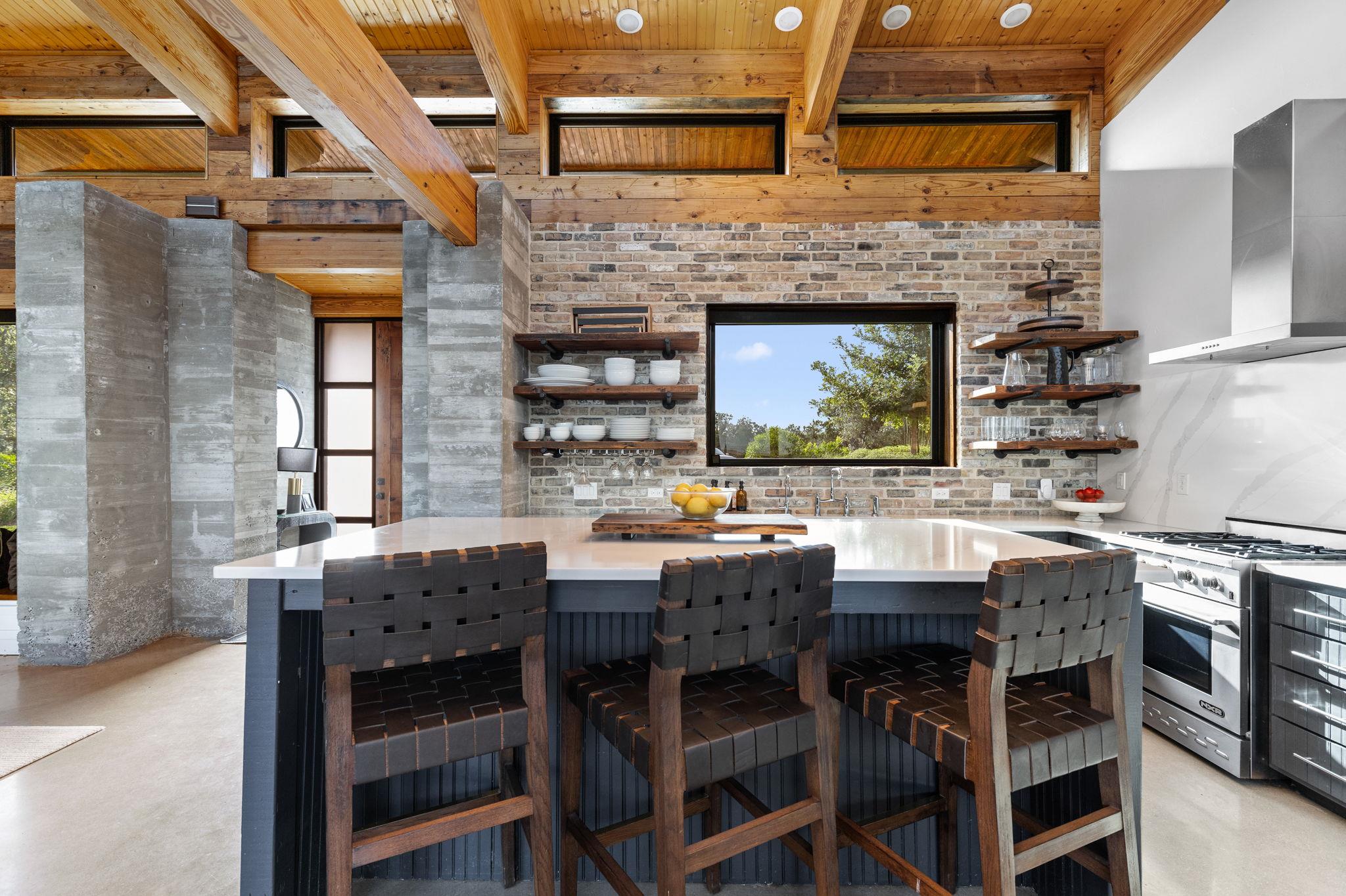 283 Hills Of Bandera Rd, Bandera, TX 78003