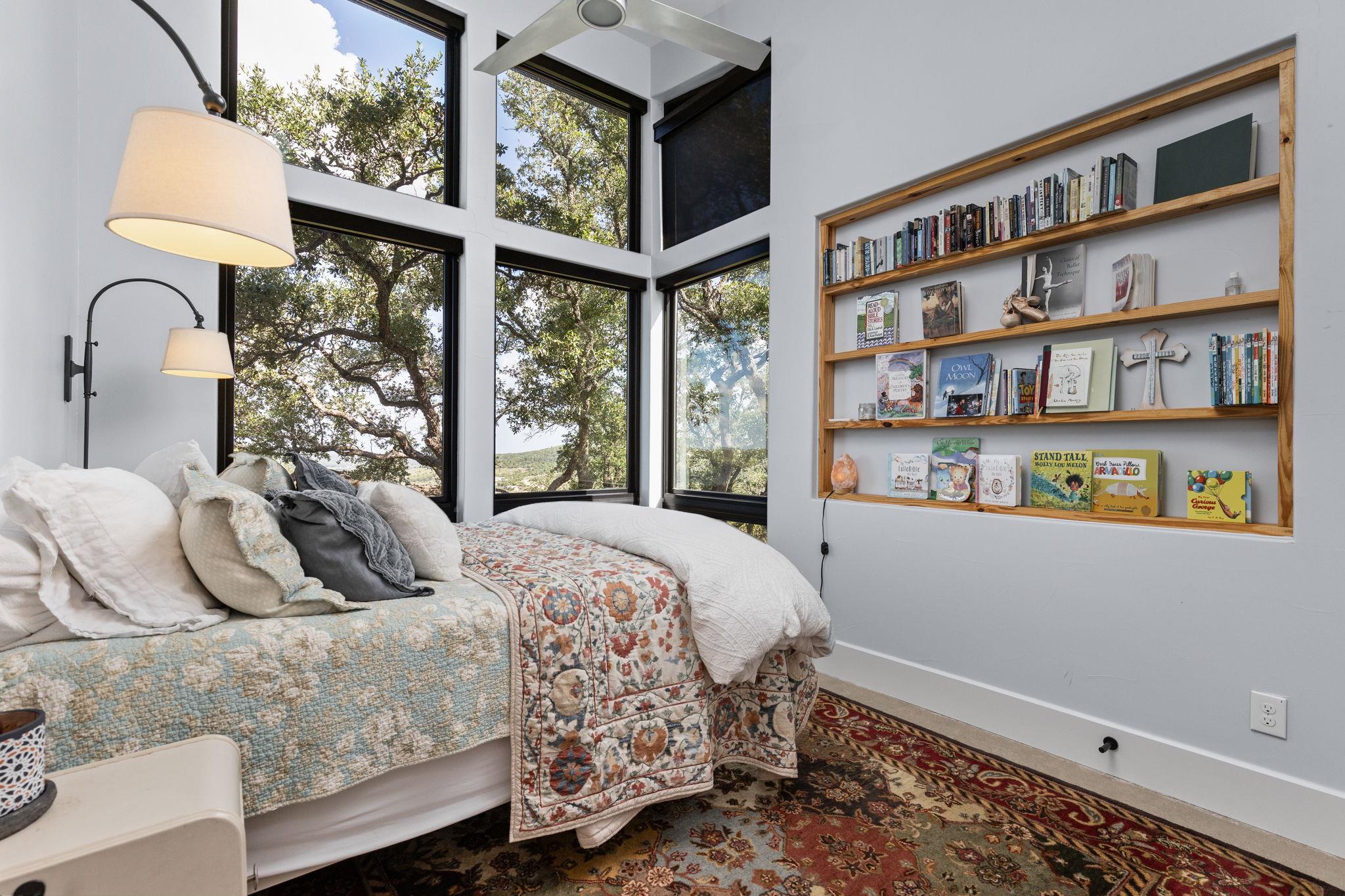 283 Hills Of Bandera Rd, Bandera, TX 78003