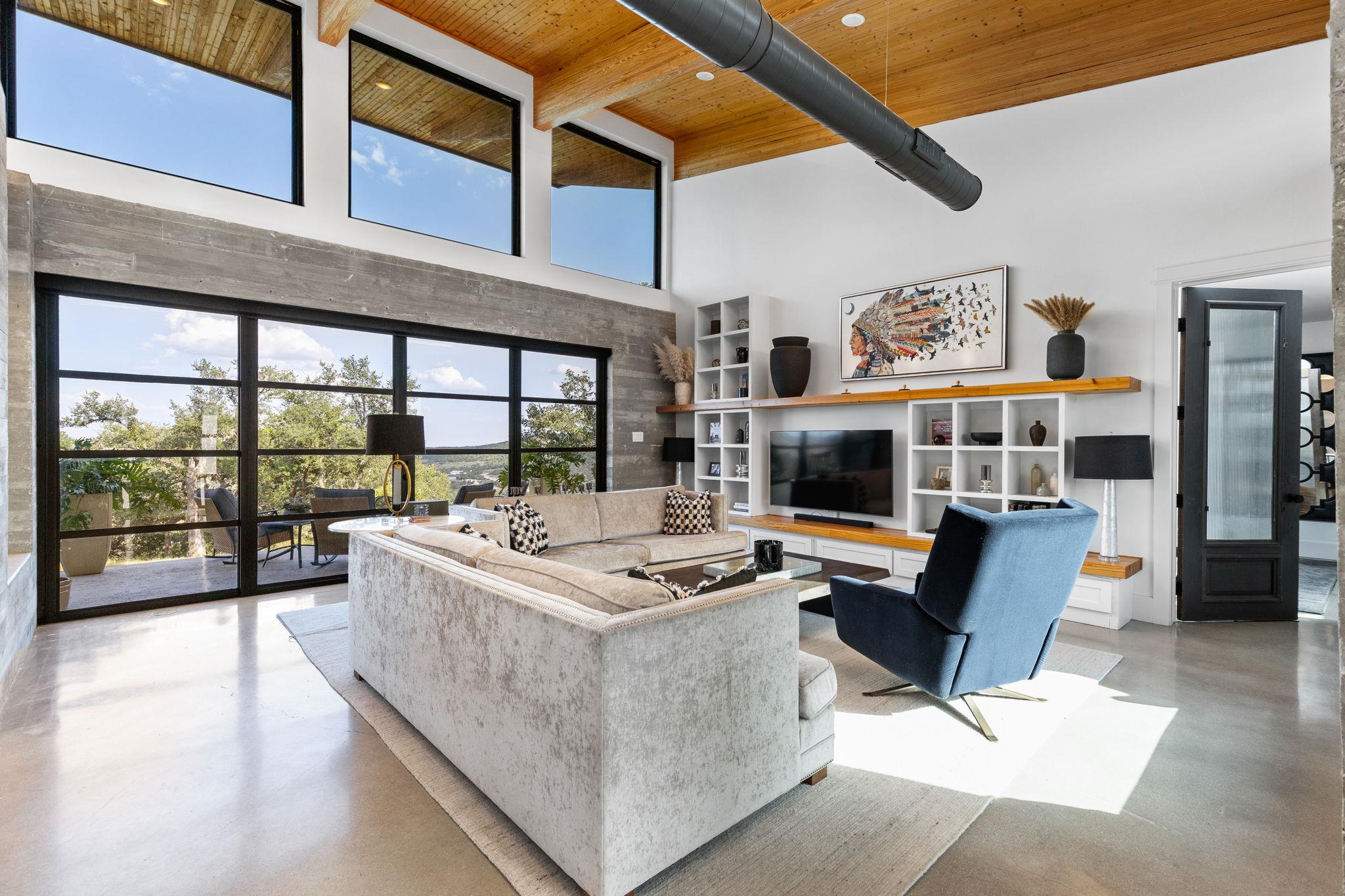 283 Hills Of Bandera Rd, Bandera, TX 78003