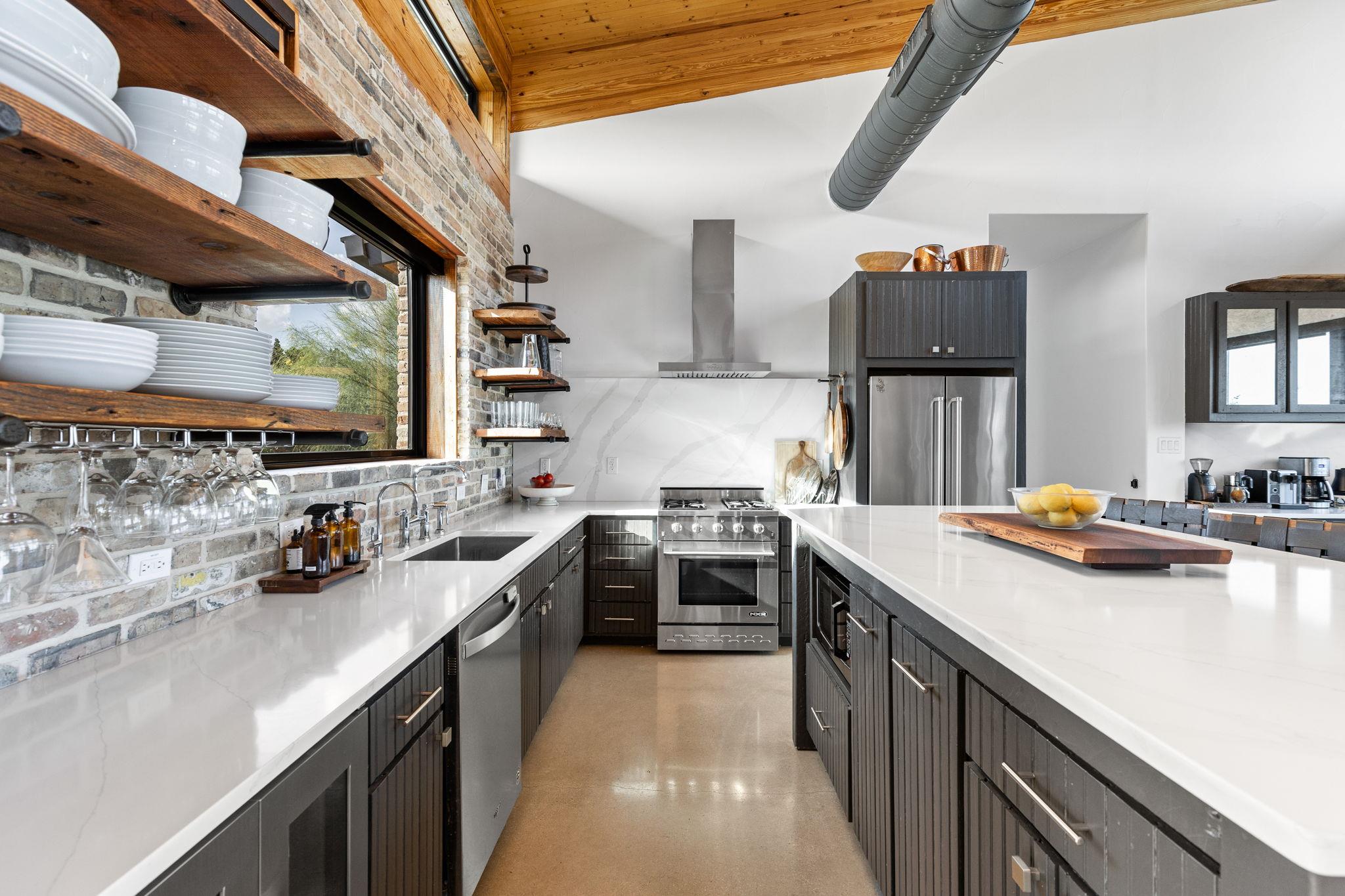 283 Hills Of Bandera Rd, Bandera, TX 78003