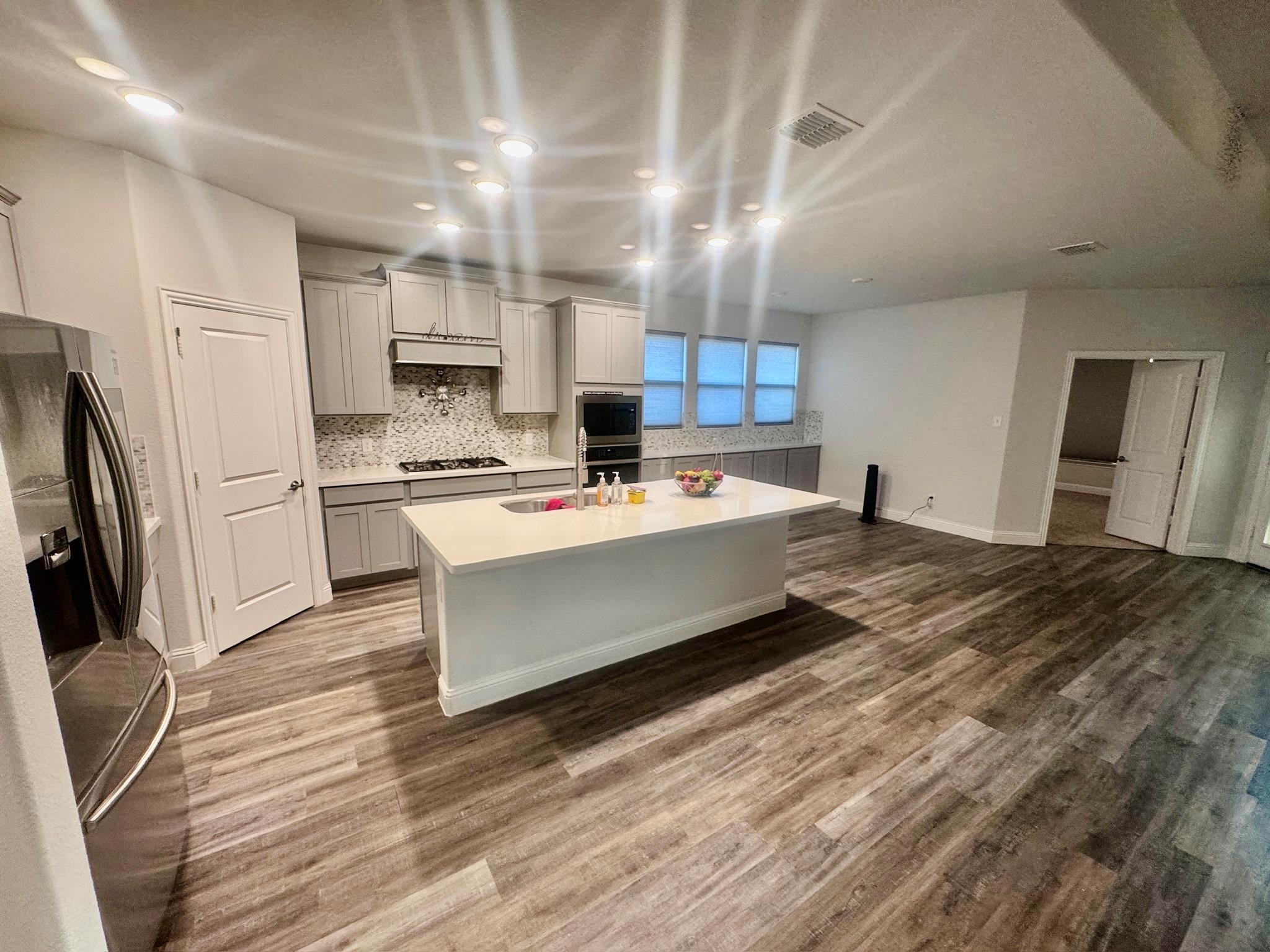 808 Lemmon Ln, Forney, TX 75126