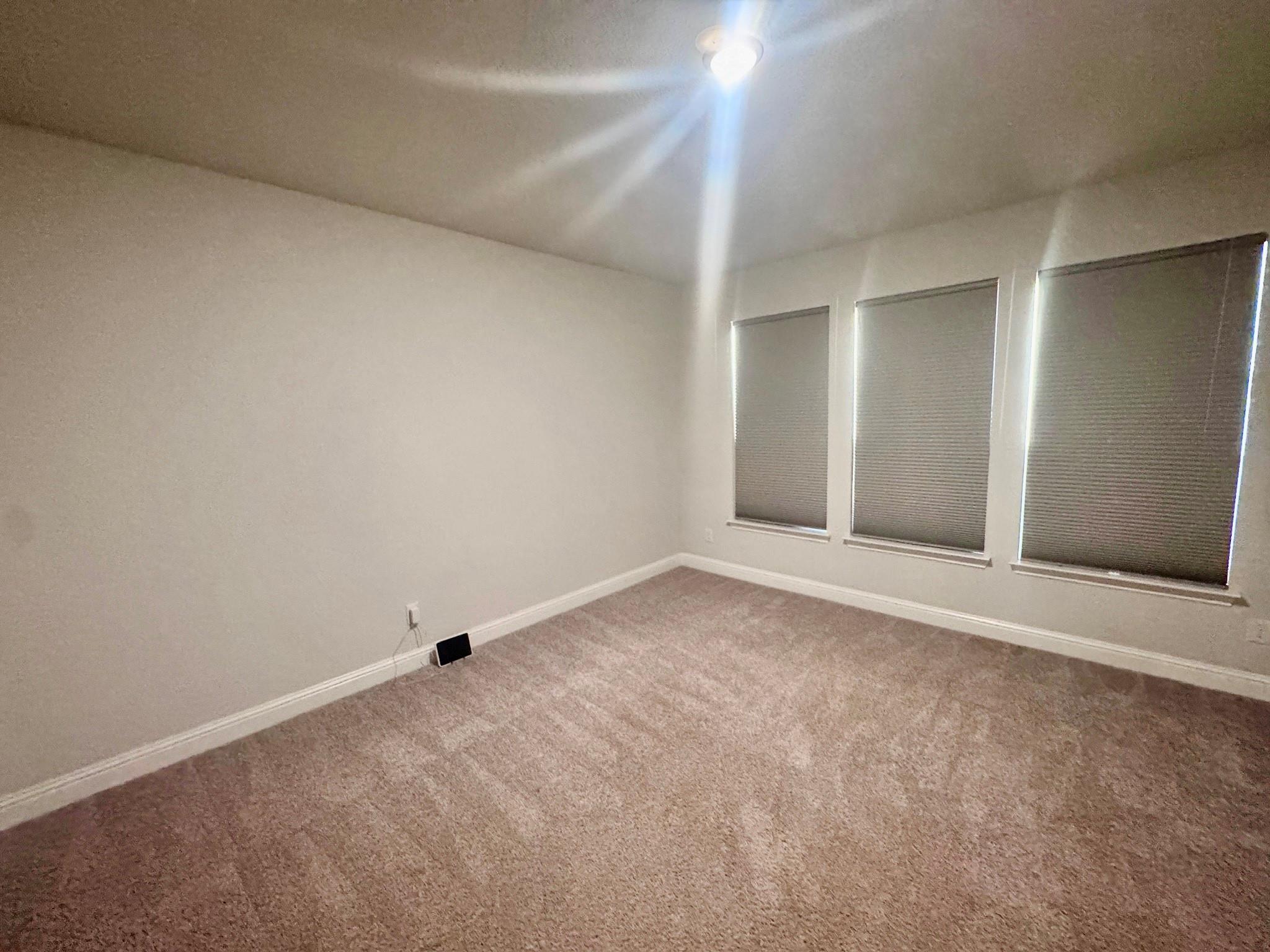 808 Lemmon Ln, Forney, TX 75126