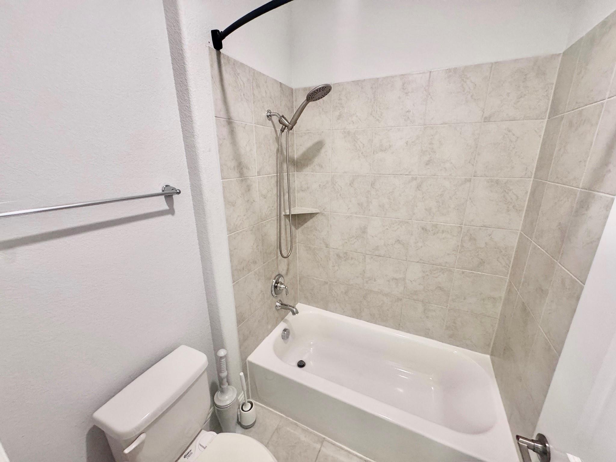 808 Lemmon Ln, Forney, TX 75126