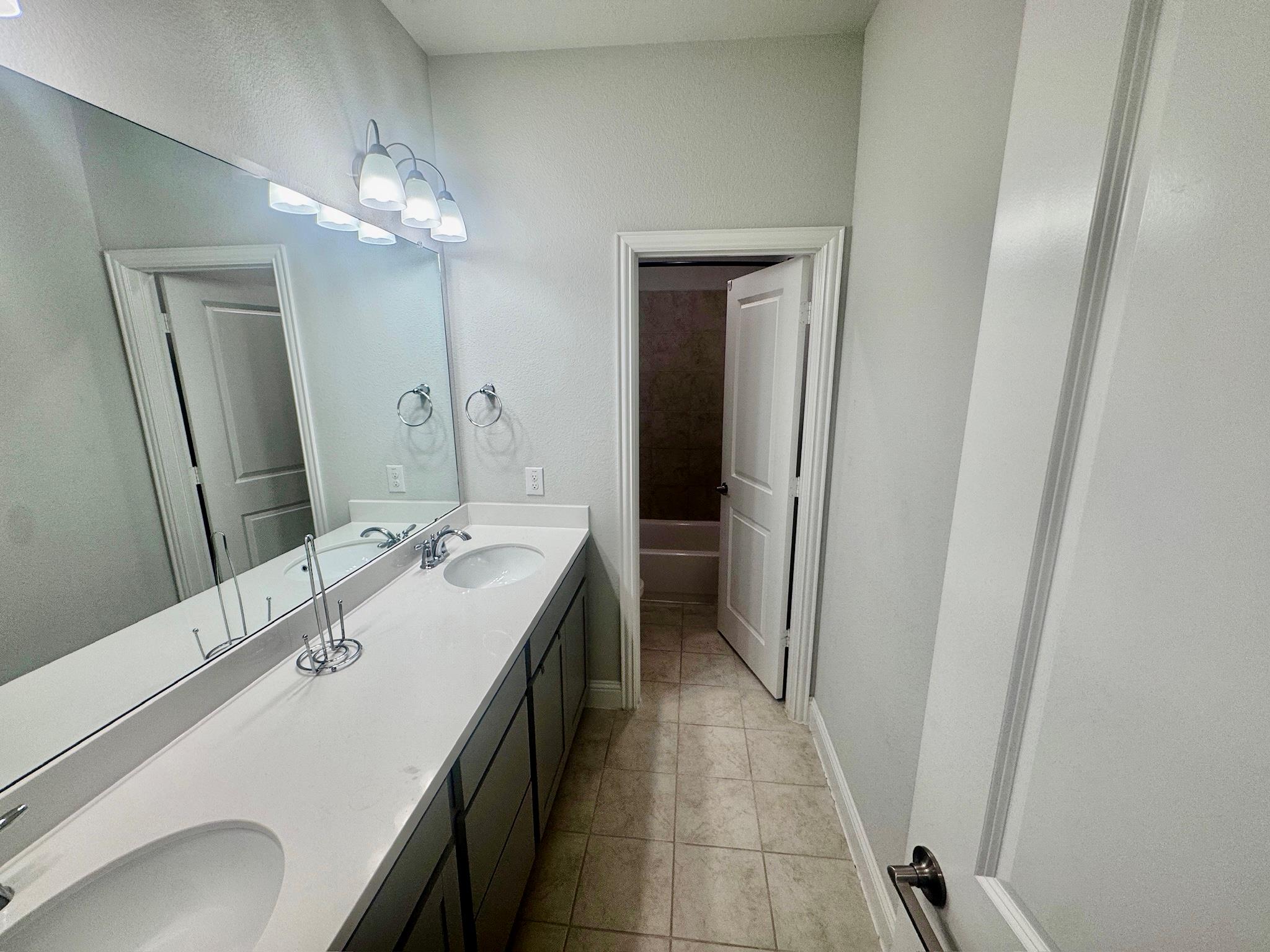 808 Lemmon Ln, Forney, TX 75126