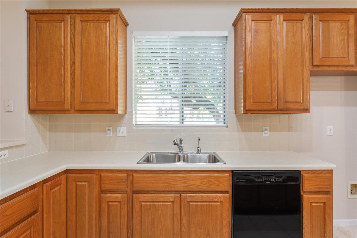 166 Dan Moody Trl, Georgetown, TX 78633