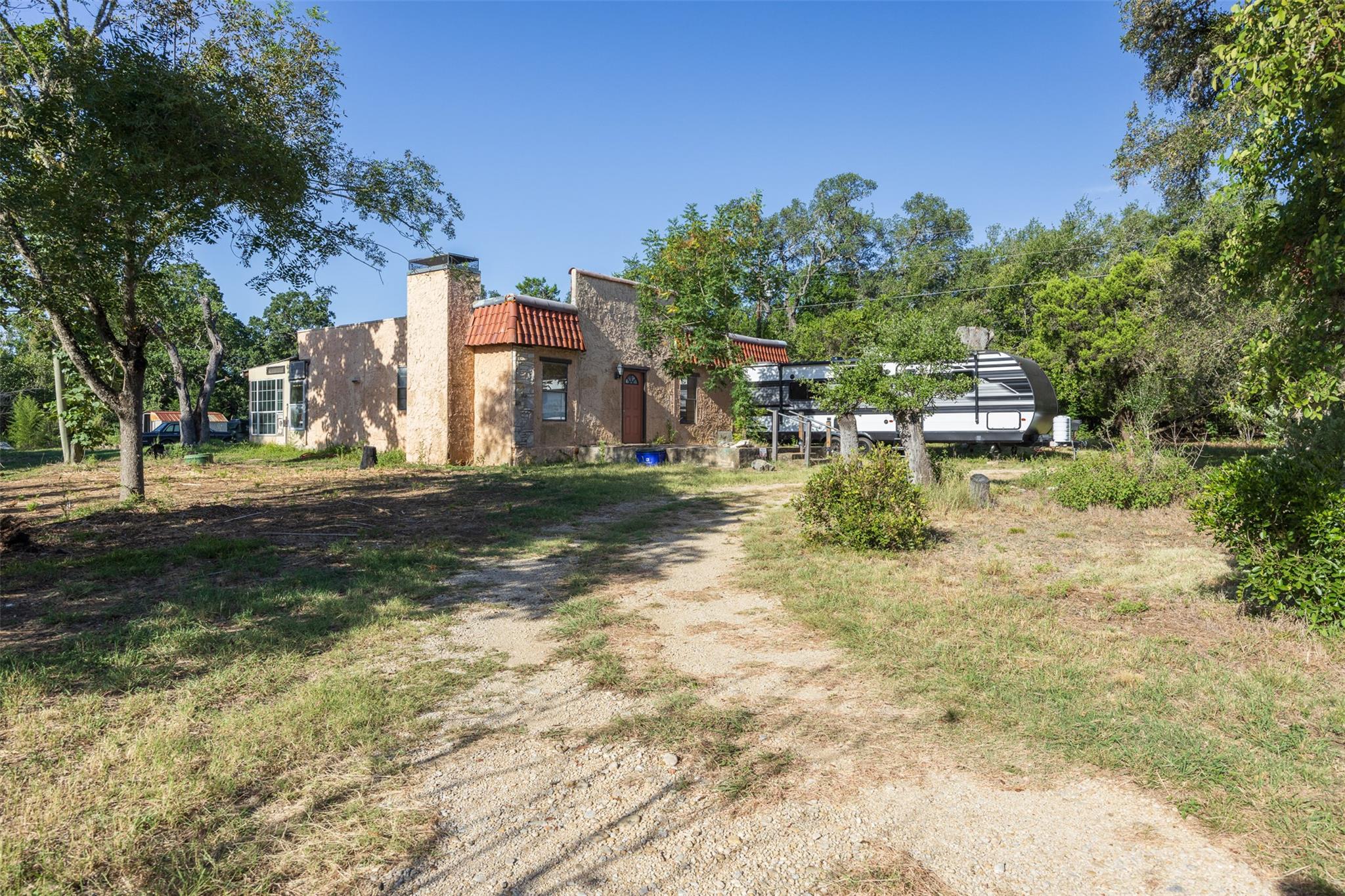 2105 Chaparral Park Rd, Manchaca, TX 78652