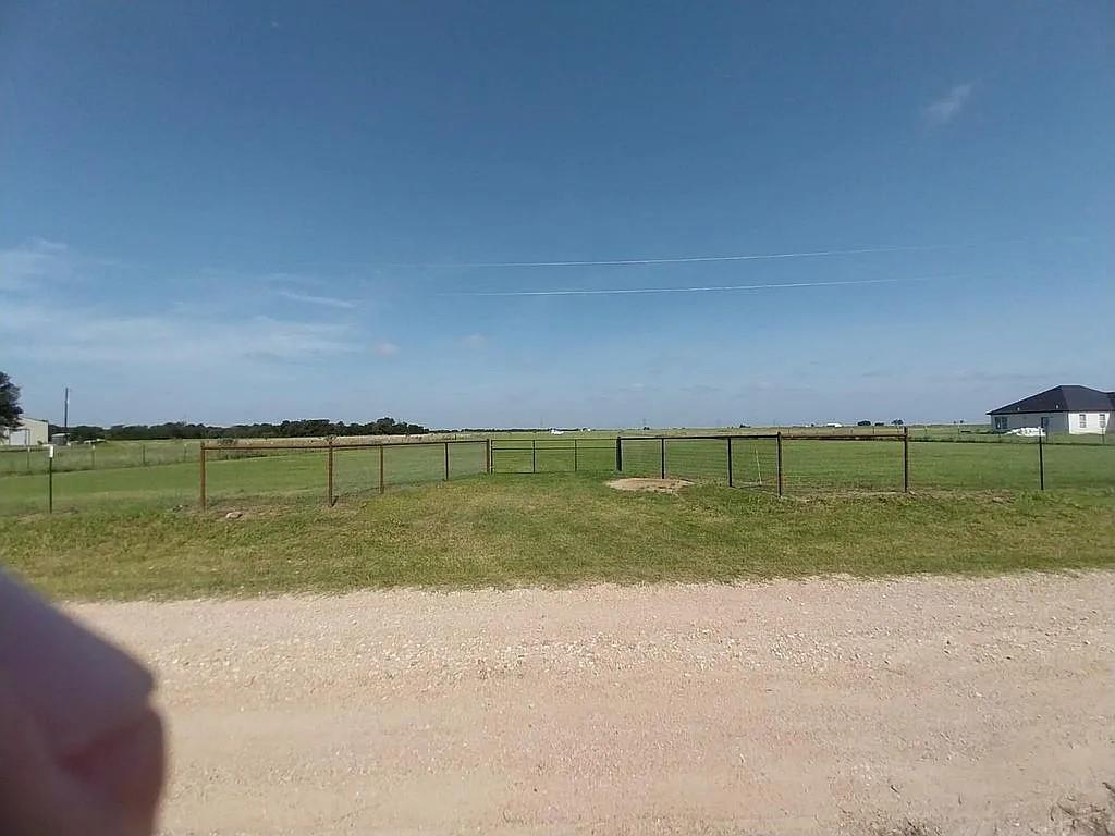 4622 County Road 429, Rockdale, TX 76567