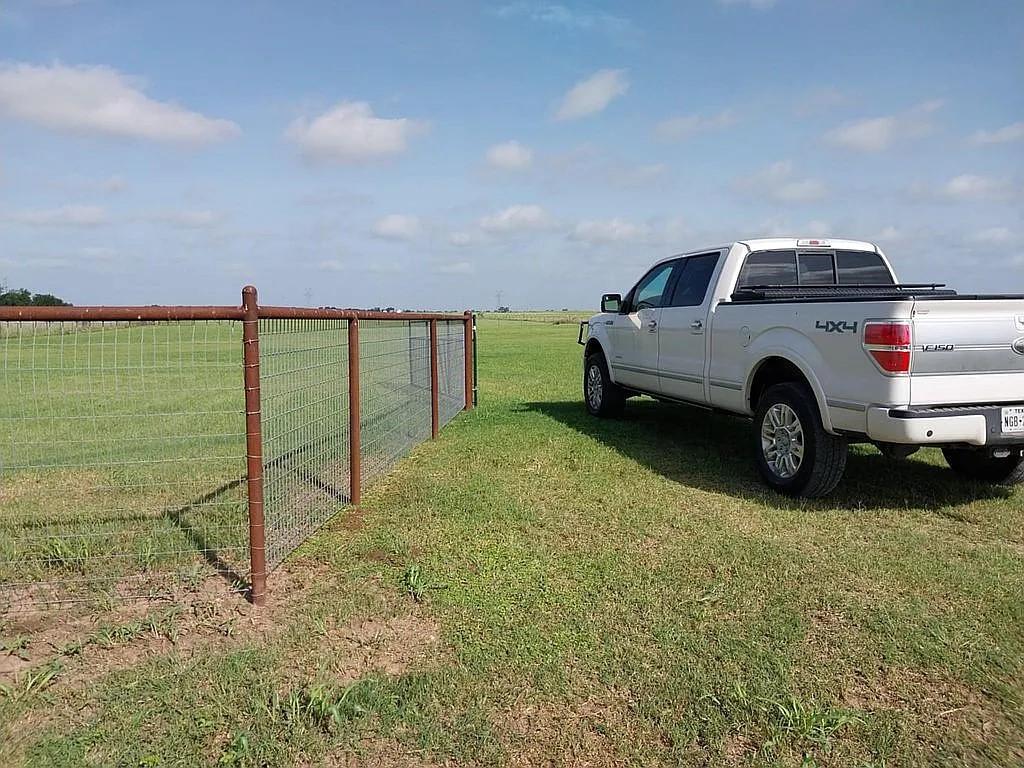 4622 County Road 429, Rockdale, TX 76567