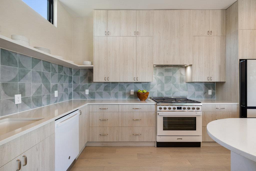 4707 Reyes St # 2, Austin, TX 78721