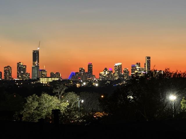 4707 Reyes St # 2, Austin, TX 78721