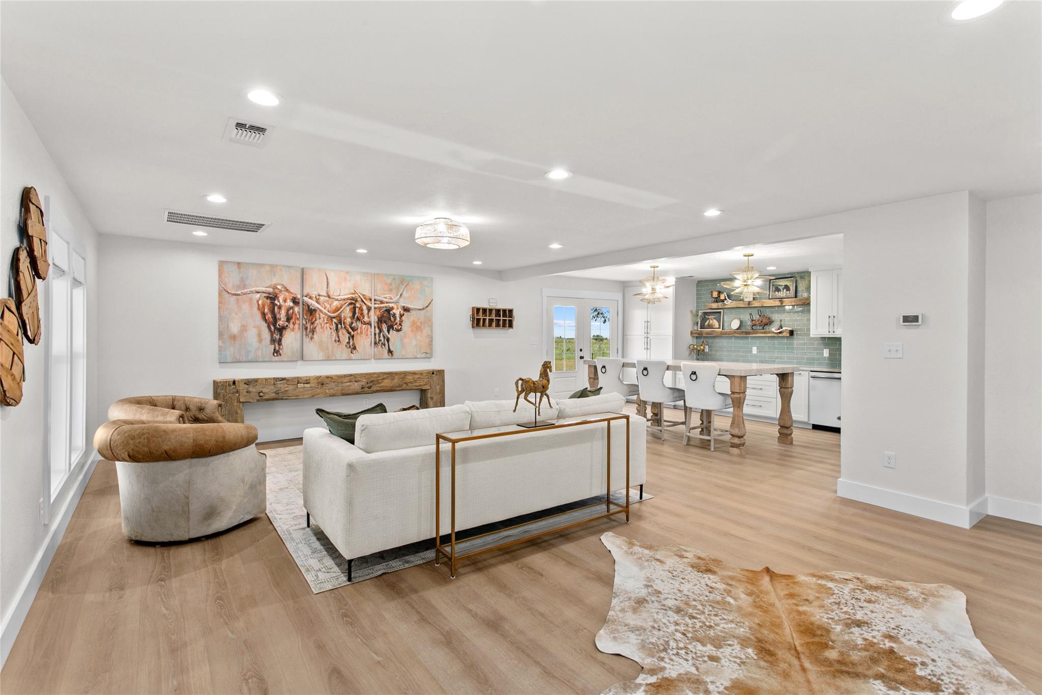 523 E Farm Market 1291, Round Top, TX 78954