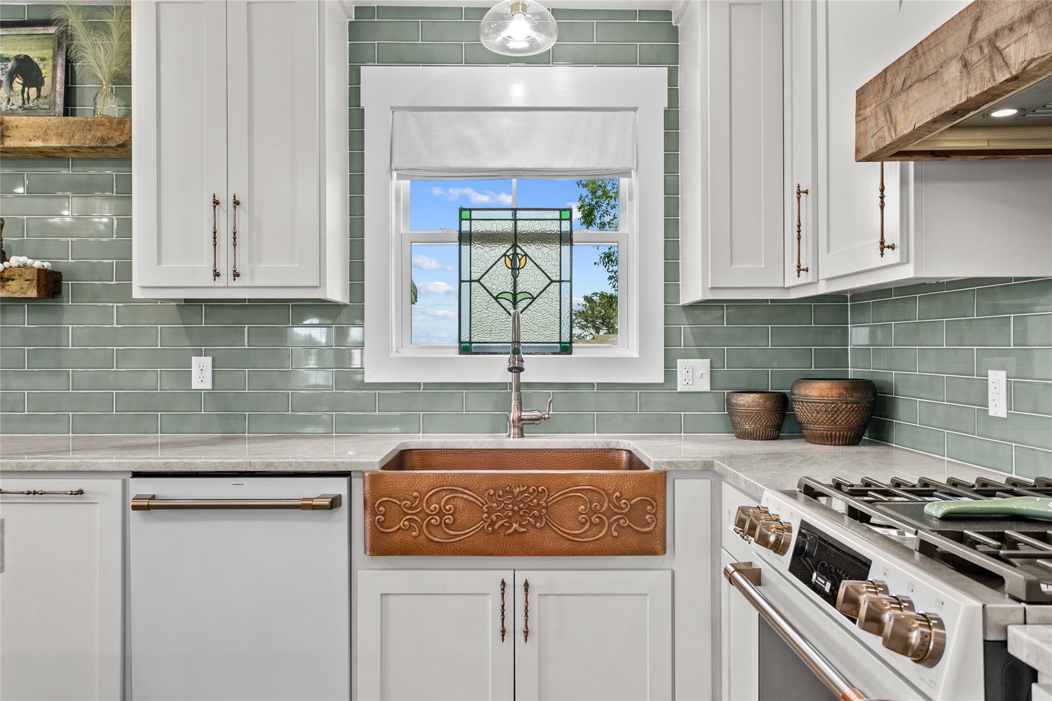 523 E Farm Market 1291, Round Top, TX 78954